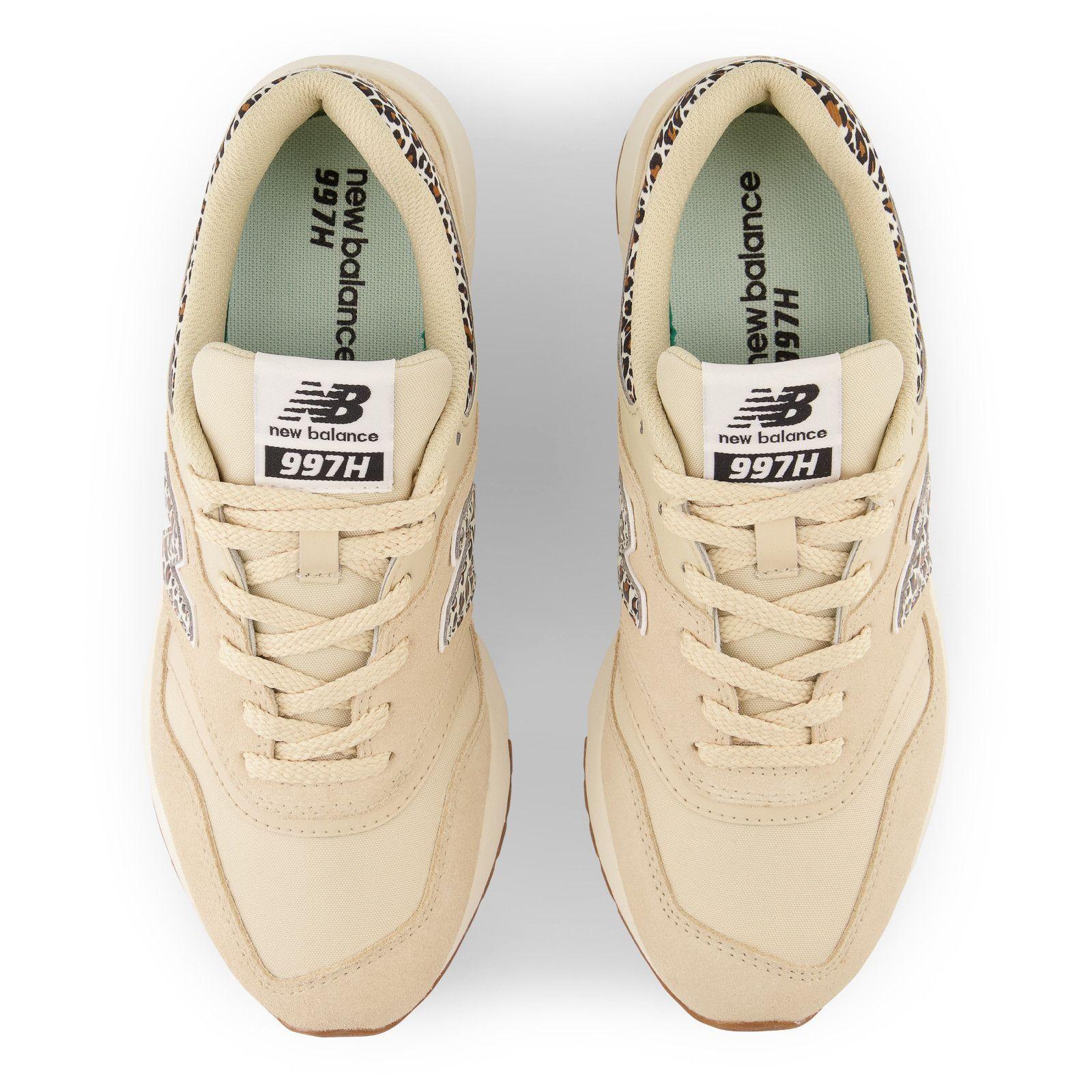 Zapatillas Urbanas Mujer New Balance 997 Beige-3