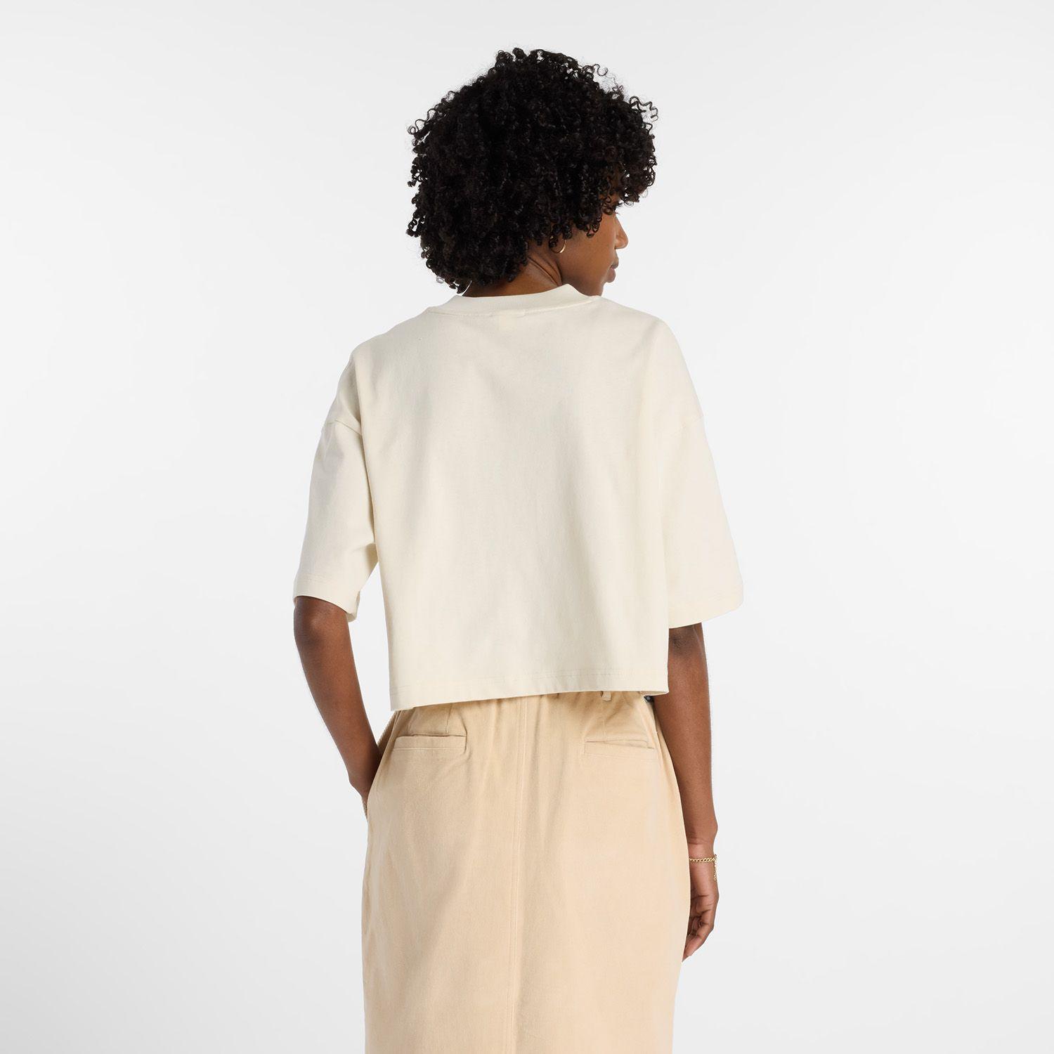 Polera Lifestyle Mujer New Balance Athletics Beige-2