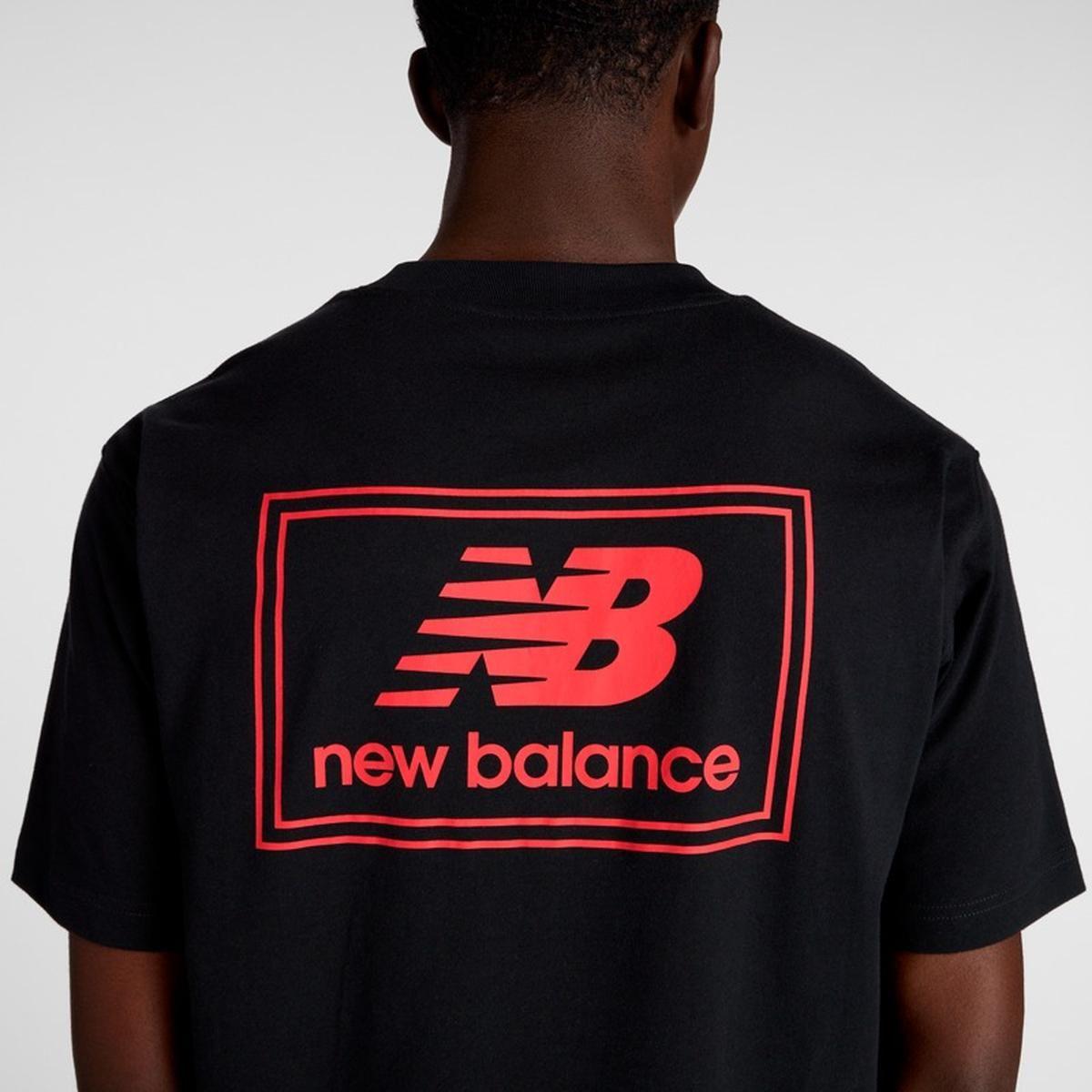 Polera Lifestyle Hombre New Balance Woven Label Negro-5
