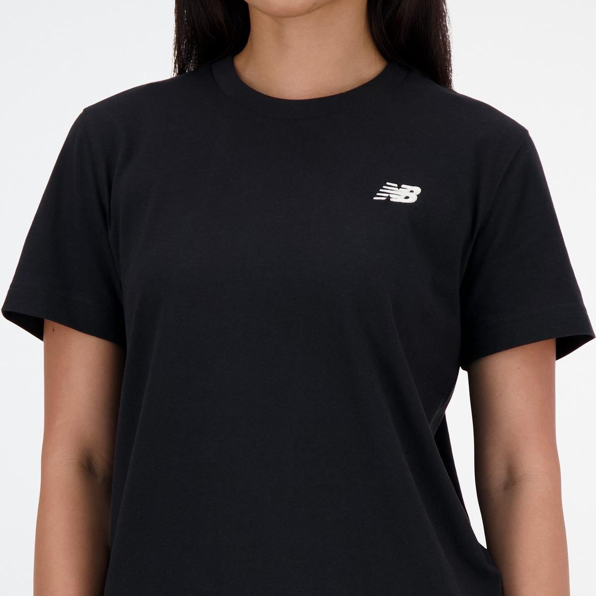 Polera Lifestyle Mujer New Balance Sport Essentials Negra-1