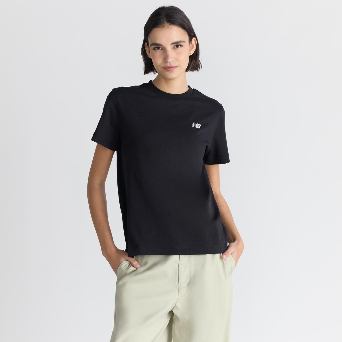 Polera Mujer New Balance Essentials Negra-3