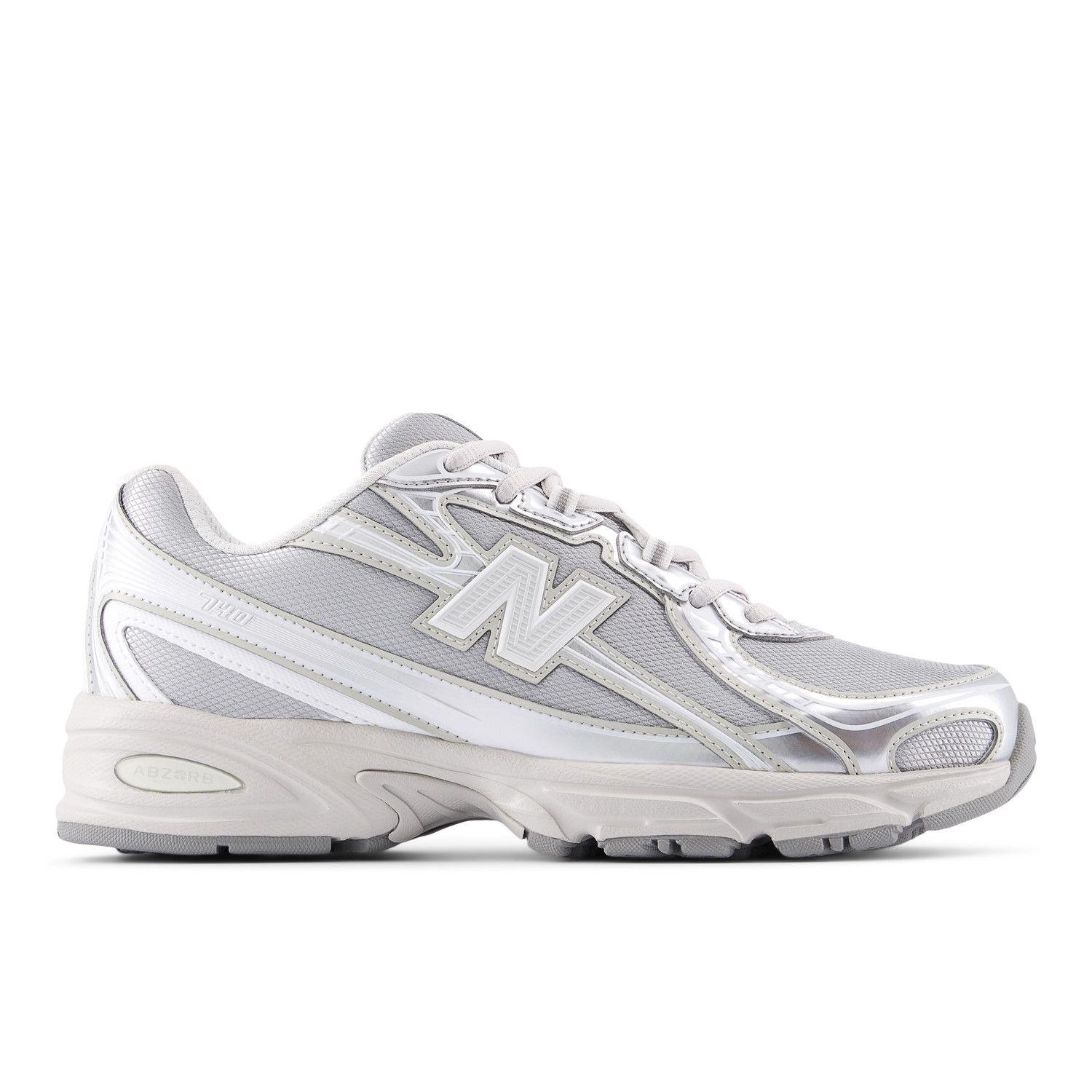 Zapatillas Urbanas Unisex New Balance 740 Gris/Blanco-0