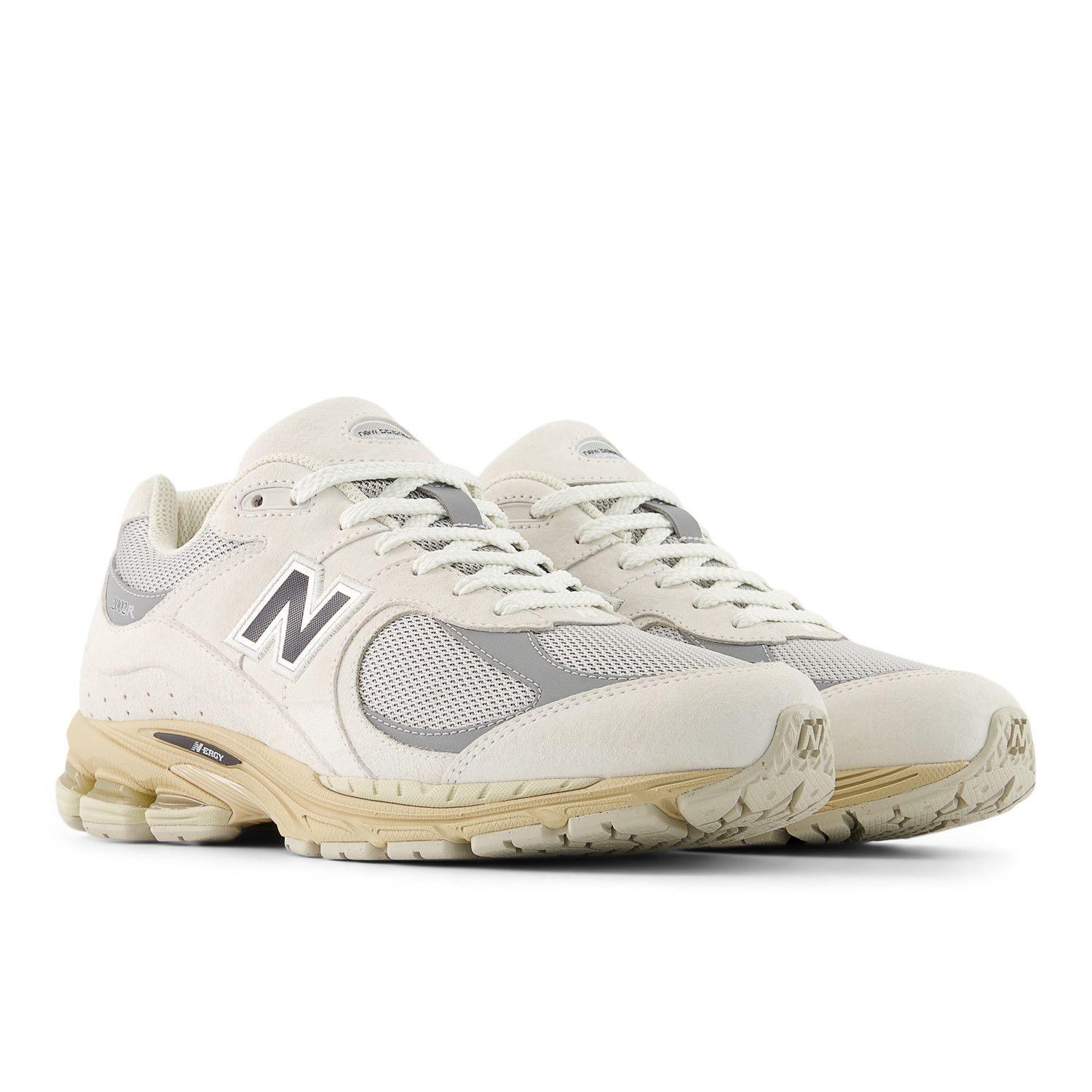 Zapatillas Urbanas Unisex New Balance 2002 R Beige/Amarillas-3
