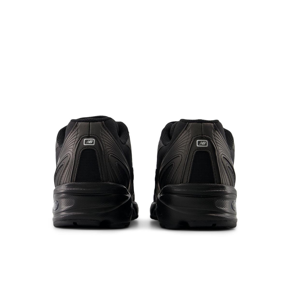 Zapatillas Urbanas Unisex New Balance 740 Negra-3