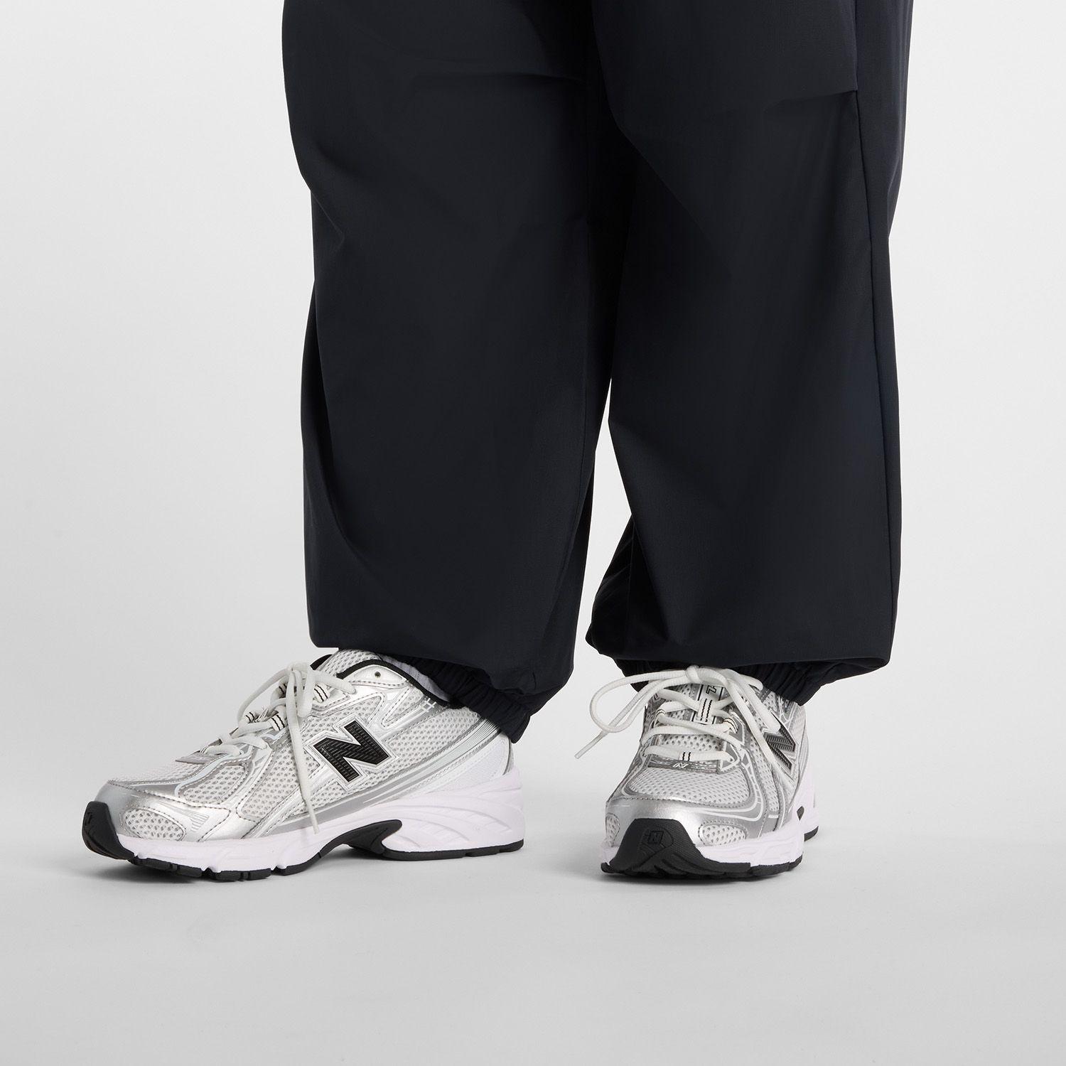 Pantalón Lifestyle Mujer New Balance Trackside Negro-5
