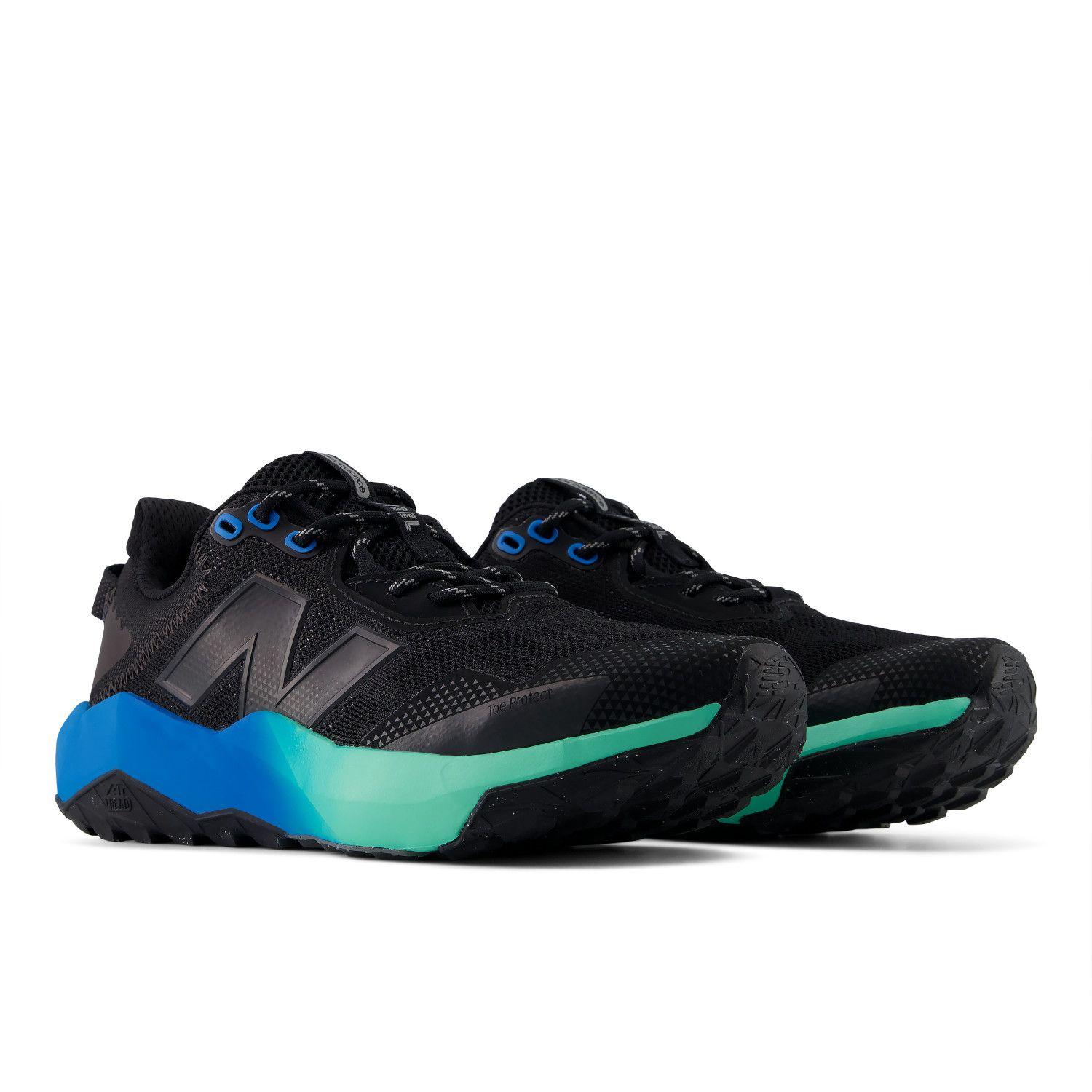 Zapatillas Trail Mujer New Balance Dynasoft  v6 Negra/Azules-3