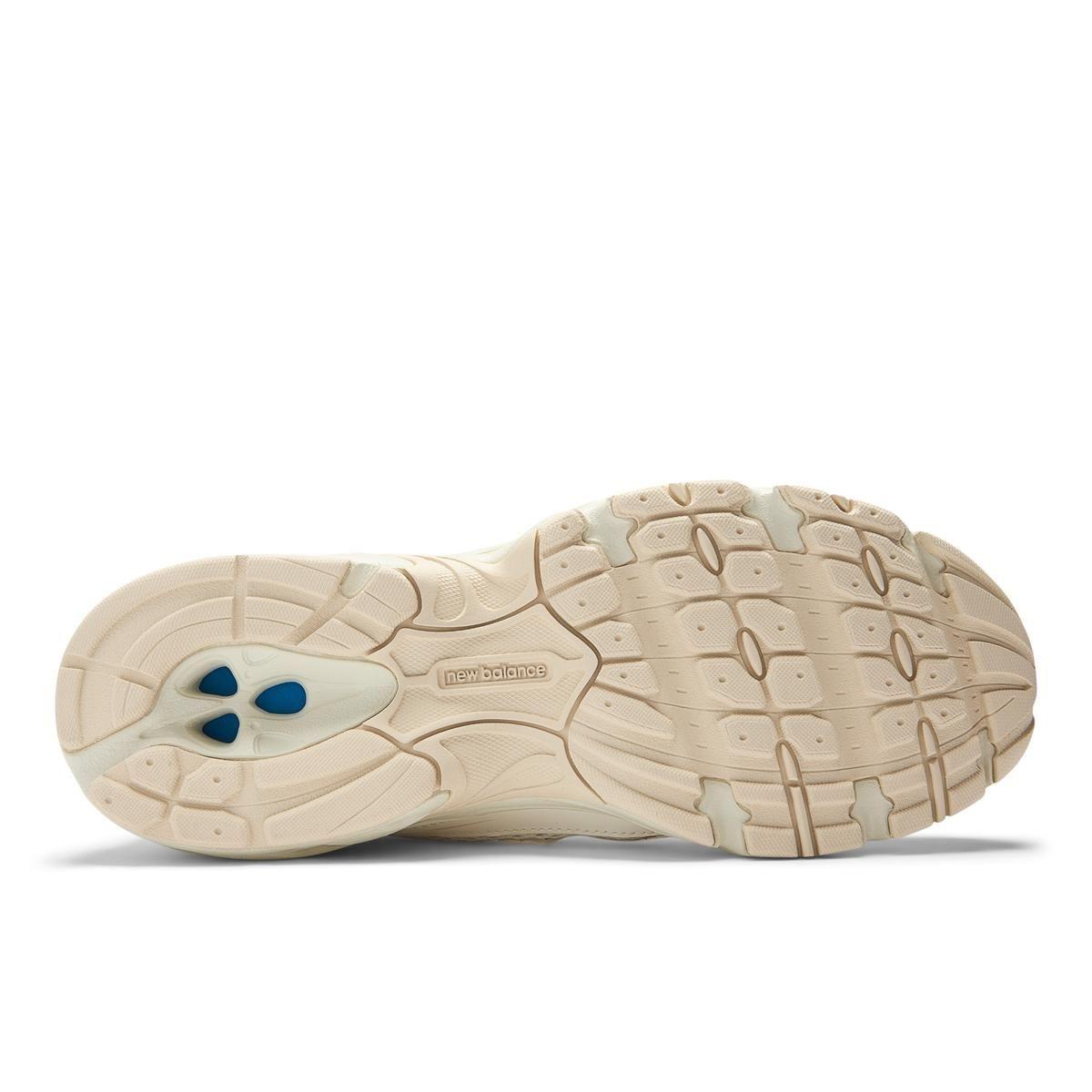 Zapatillas Urbanas Unisex New Balance 740 Blancas-5
