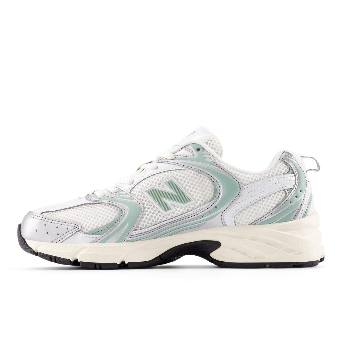 Zapatillas Urbanas Unisex New Balance 530 Blanca Plateado-3