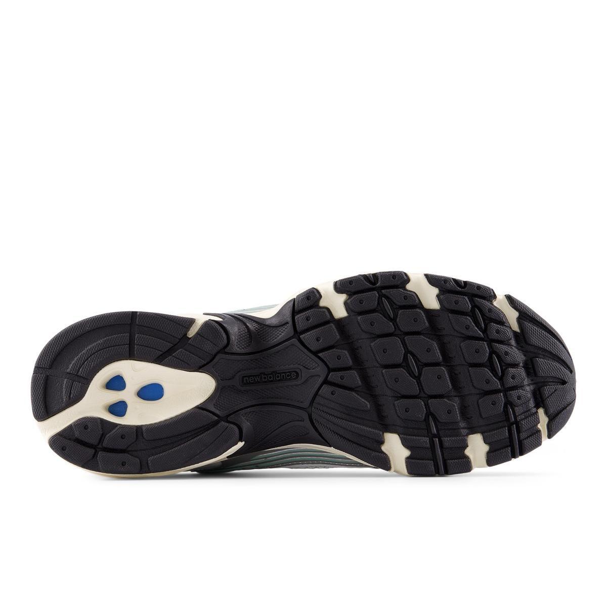 Zapatillas Urbanas Unisex New Balance 530 Blanca Plateado-4