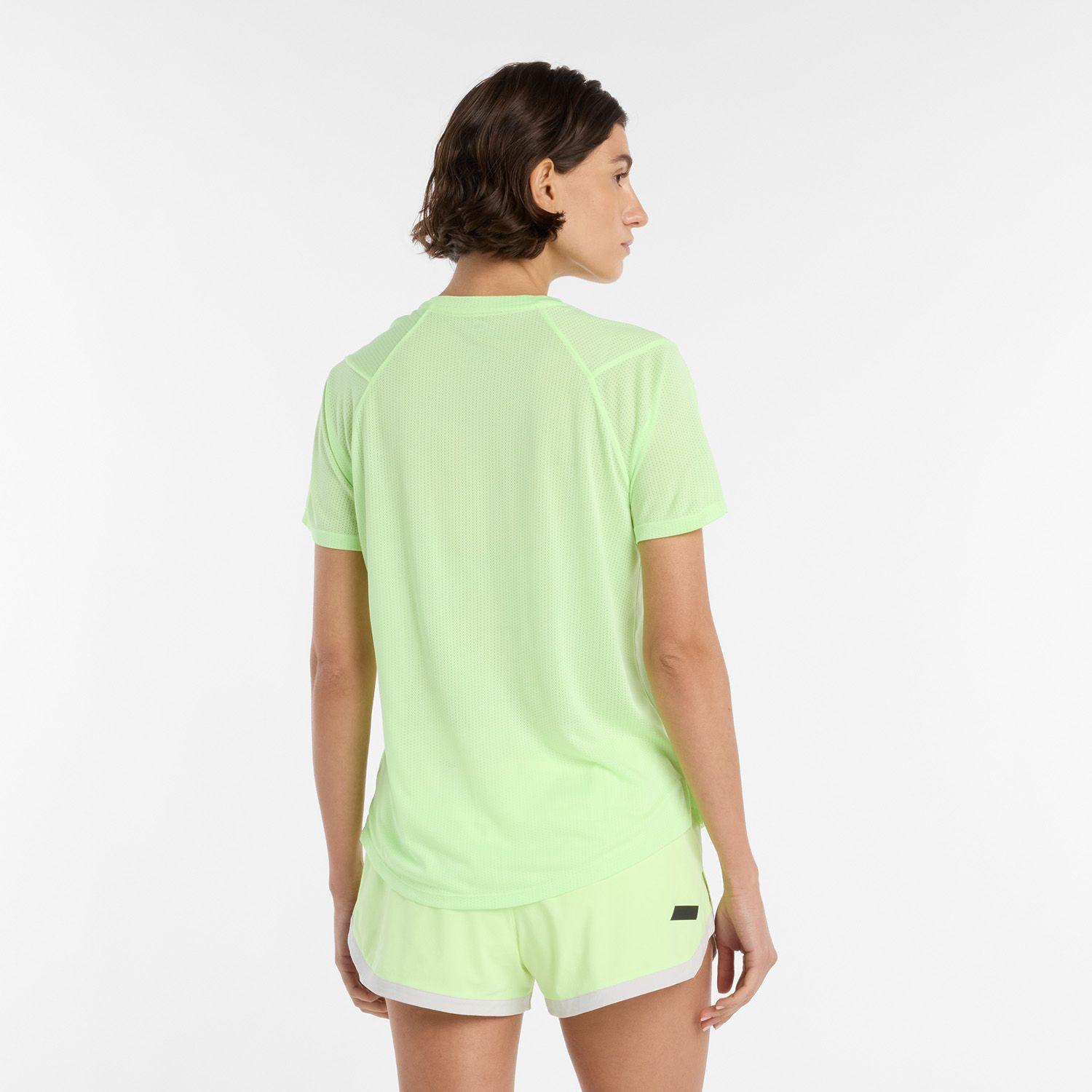 Polera Running Mujer New Balance RC Essential Amarilla-3