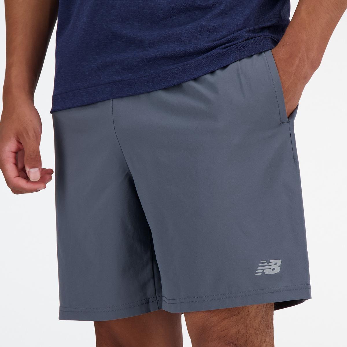Short Hombre New Balance Sport Essentials Gris-3