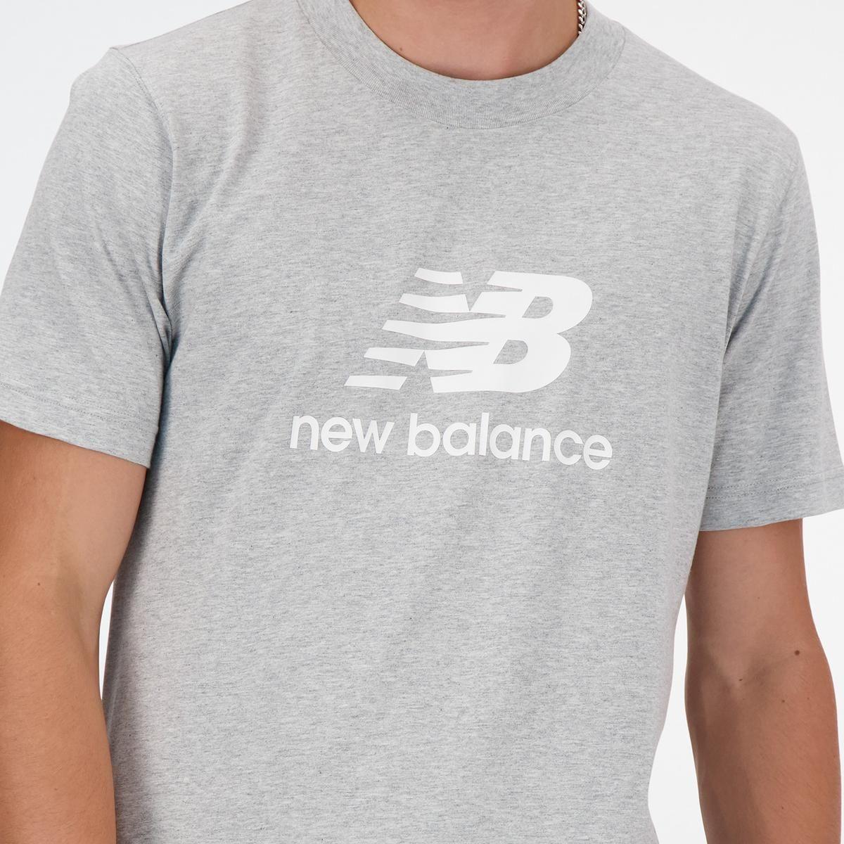 Polera Hombre New Balance Sport Essentials Gris-3
