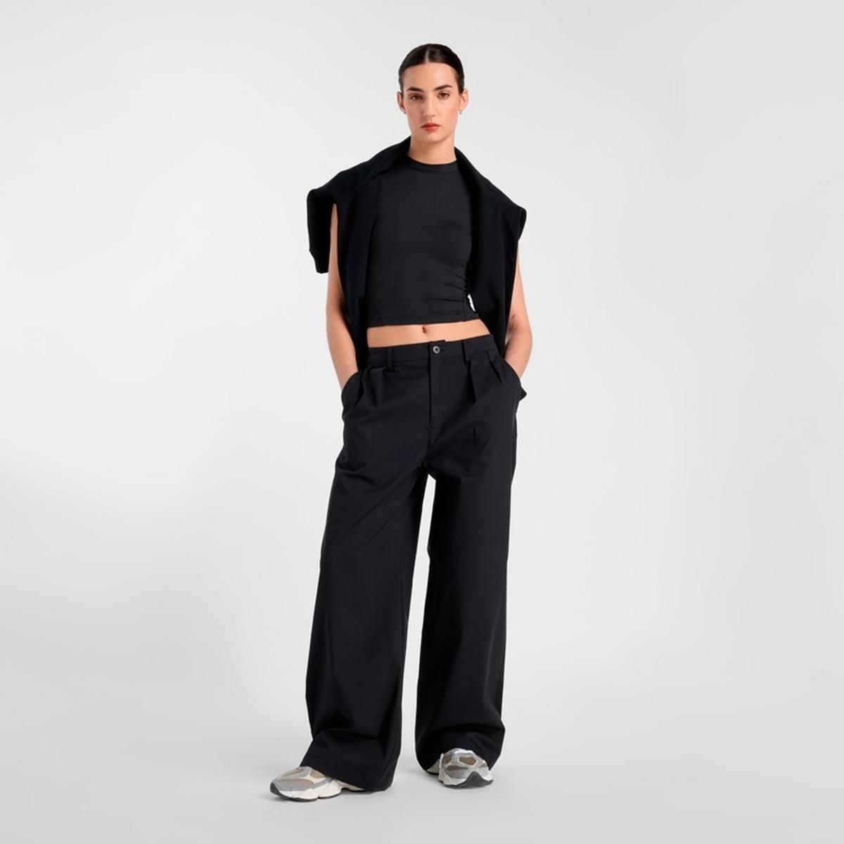 Polera Entrenamiento Mujer New Balance Negra-4