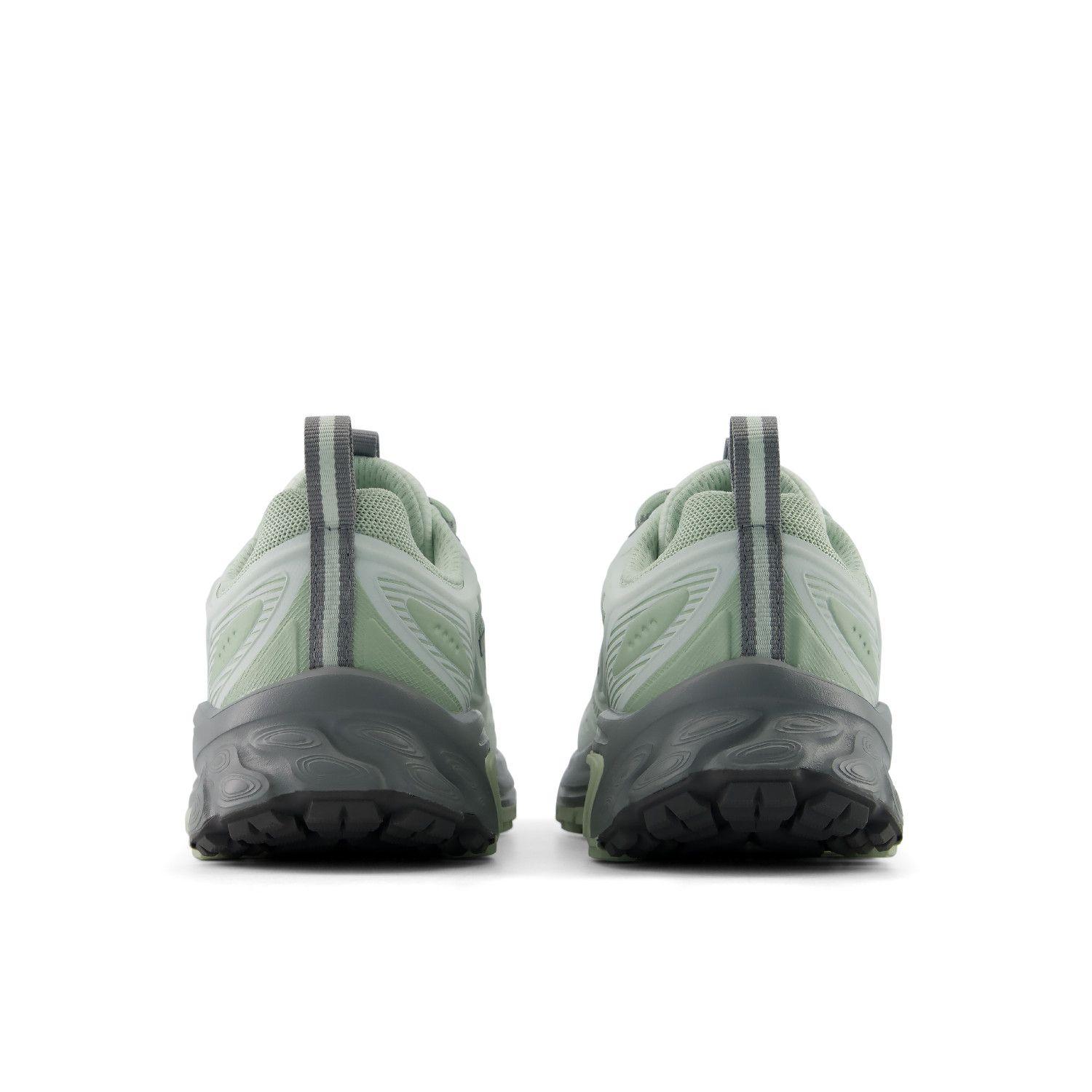 Zapatilla Trail Running Mujer New Balance 410 V9 Verde Claro-5