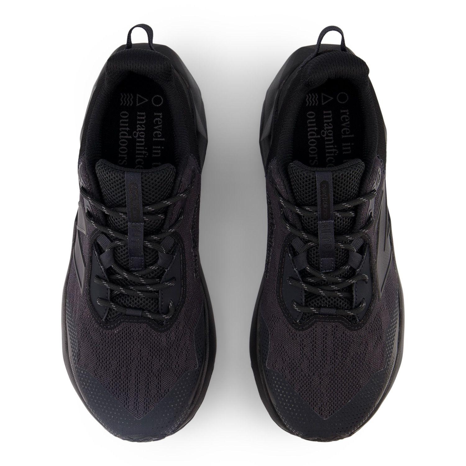Zapatillas Trail Running Hombre New Balance Negro MTNTRLF6-2