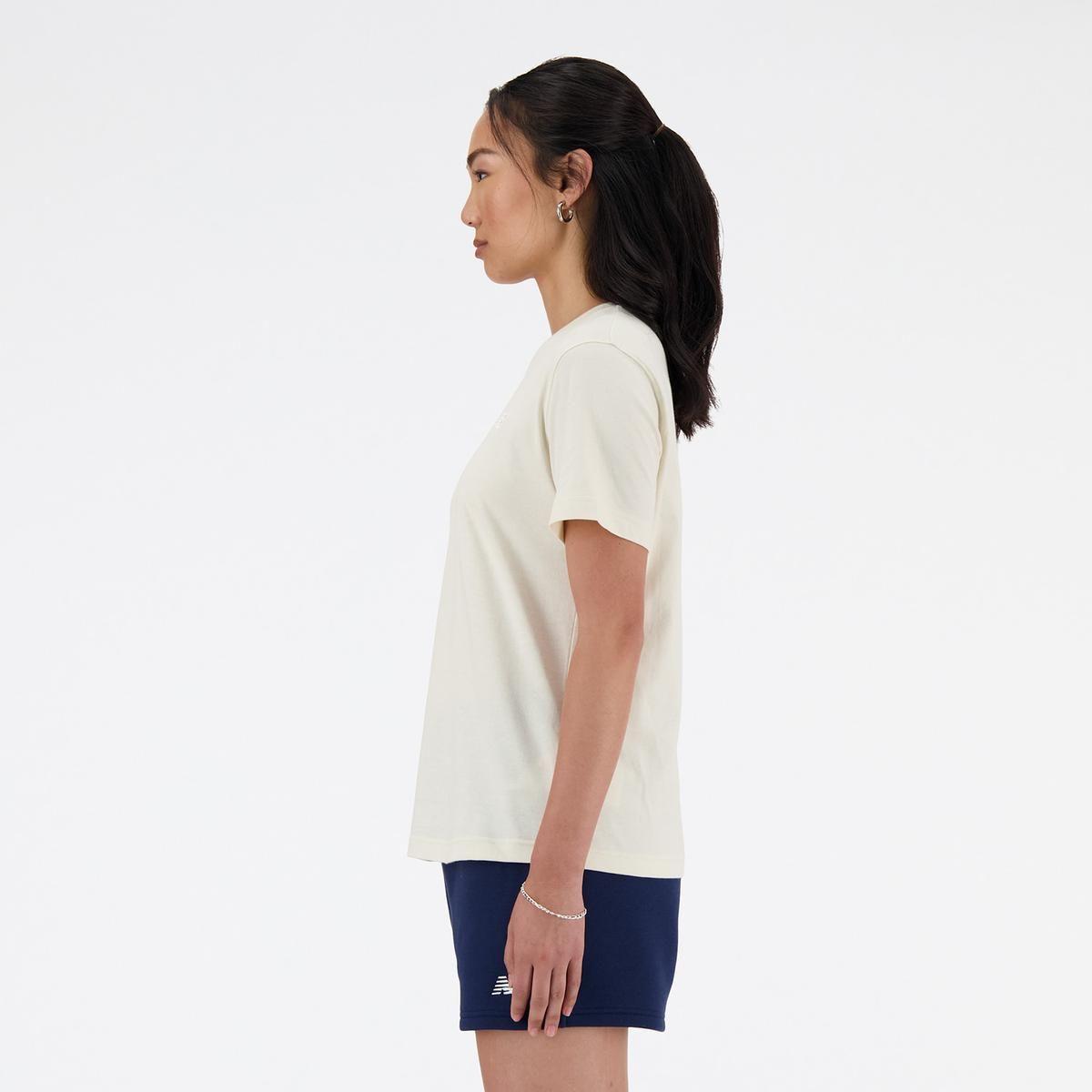 Polera Mujer New Balance Sport Essentials Beige-2