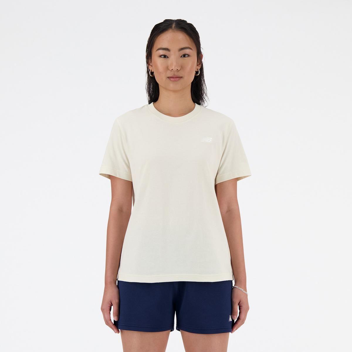 Polera Mujer New Balance Sport Essentials Beige-3
