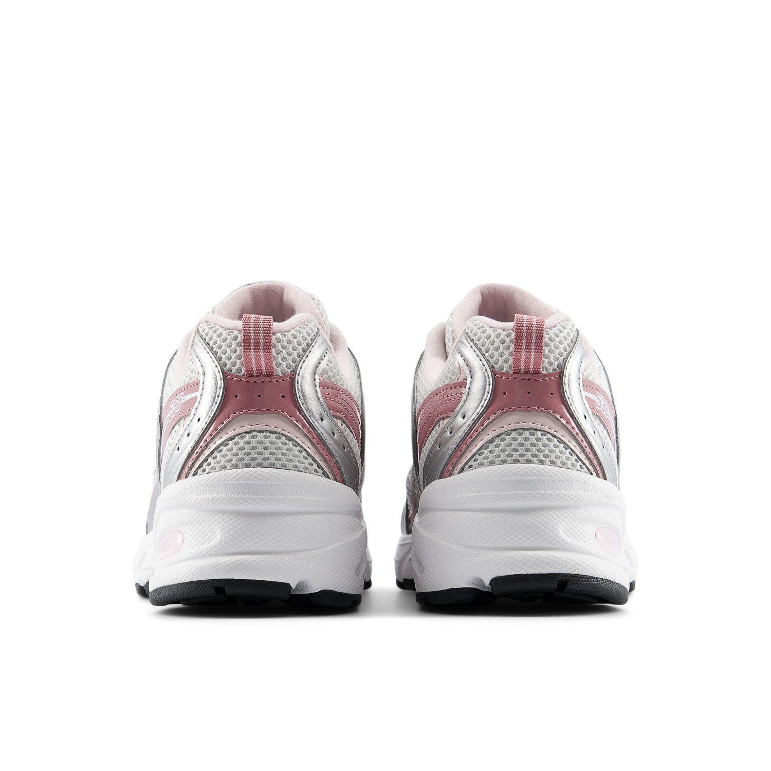 Zapatillas Urbanas Unisex New Balance 530 Gris/Rosada-5