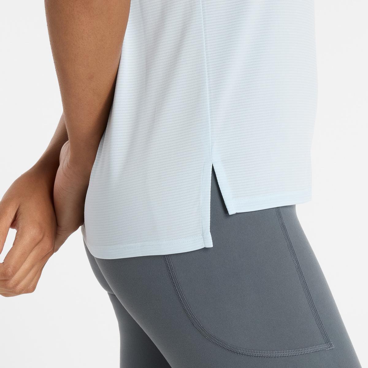 Polera Running Mujer New Balance Sport Essentials Celeste-5