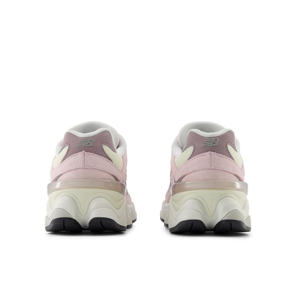 Zapatillas Urbanas Niño New Balance 9060 Rosado/Blanco-4