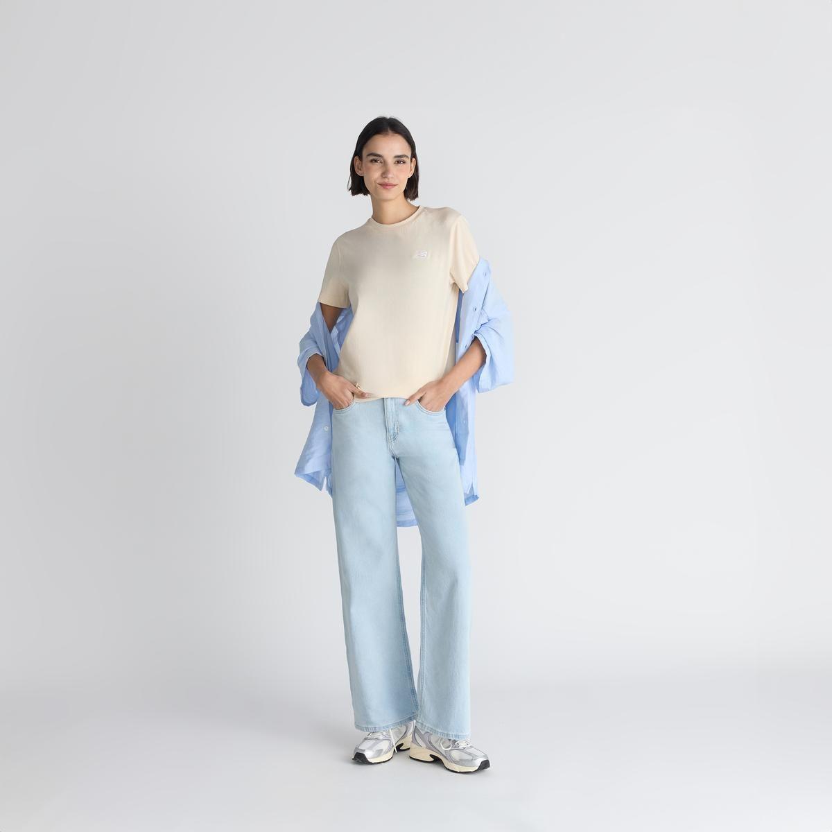 Polera Lifestyle Mujer New Balance Sport Essentials Beige-4