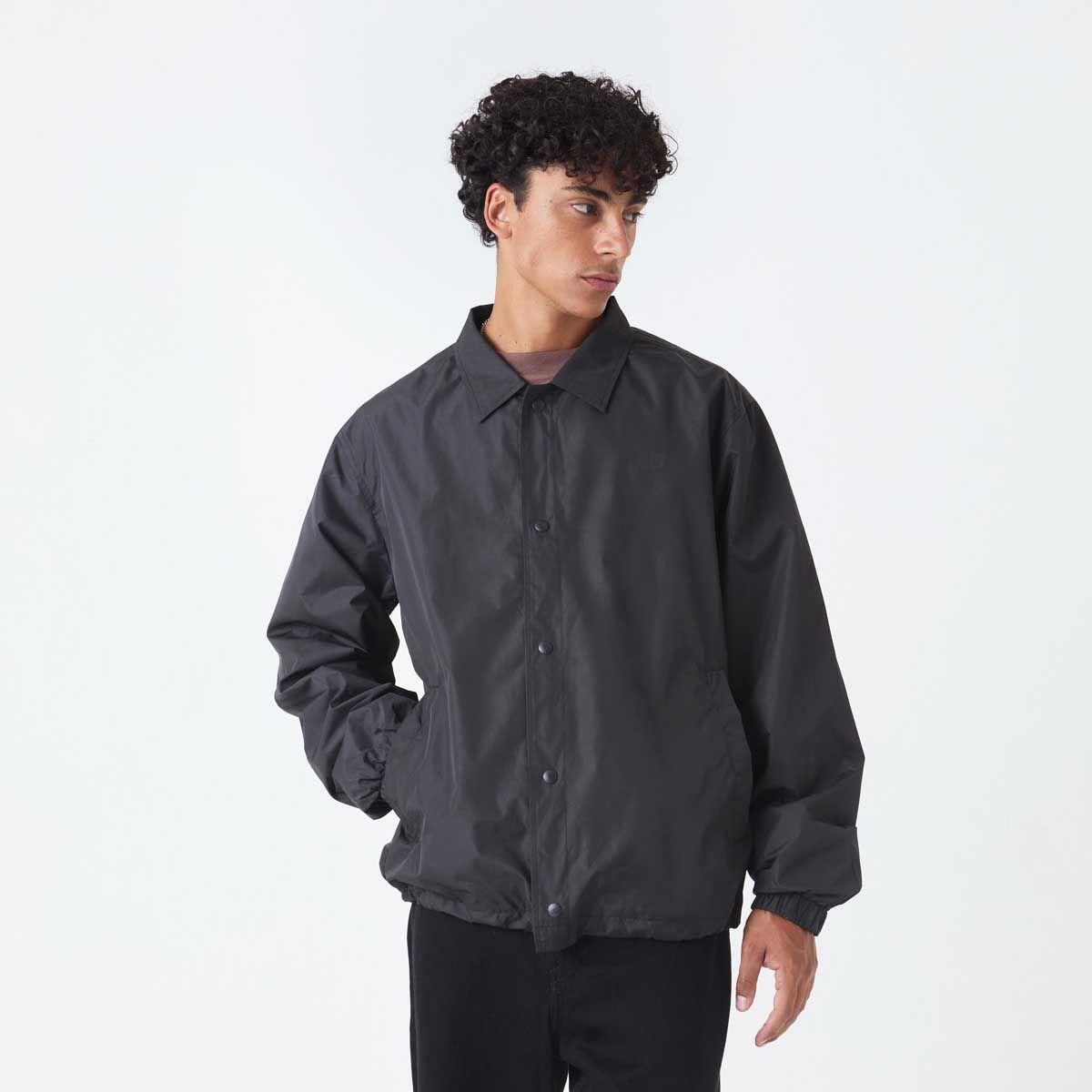 Chaqueta Lifestyle Hombre New Balance Lightweight Negra-0