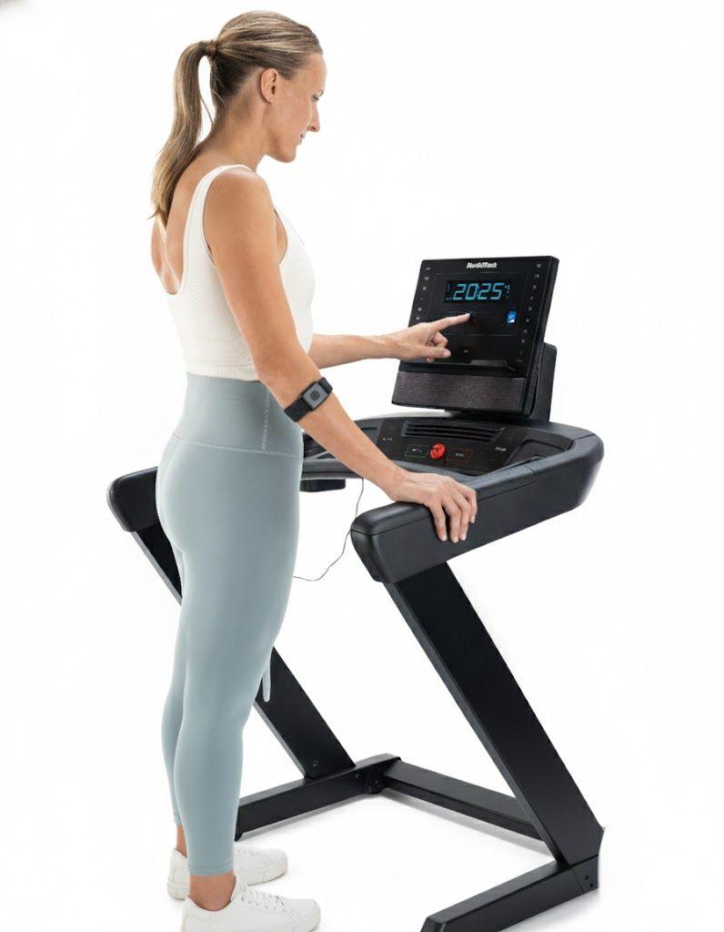 Trotadora Nordicktrack T Serie 8 Negra-2