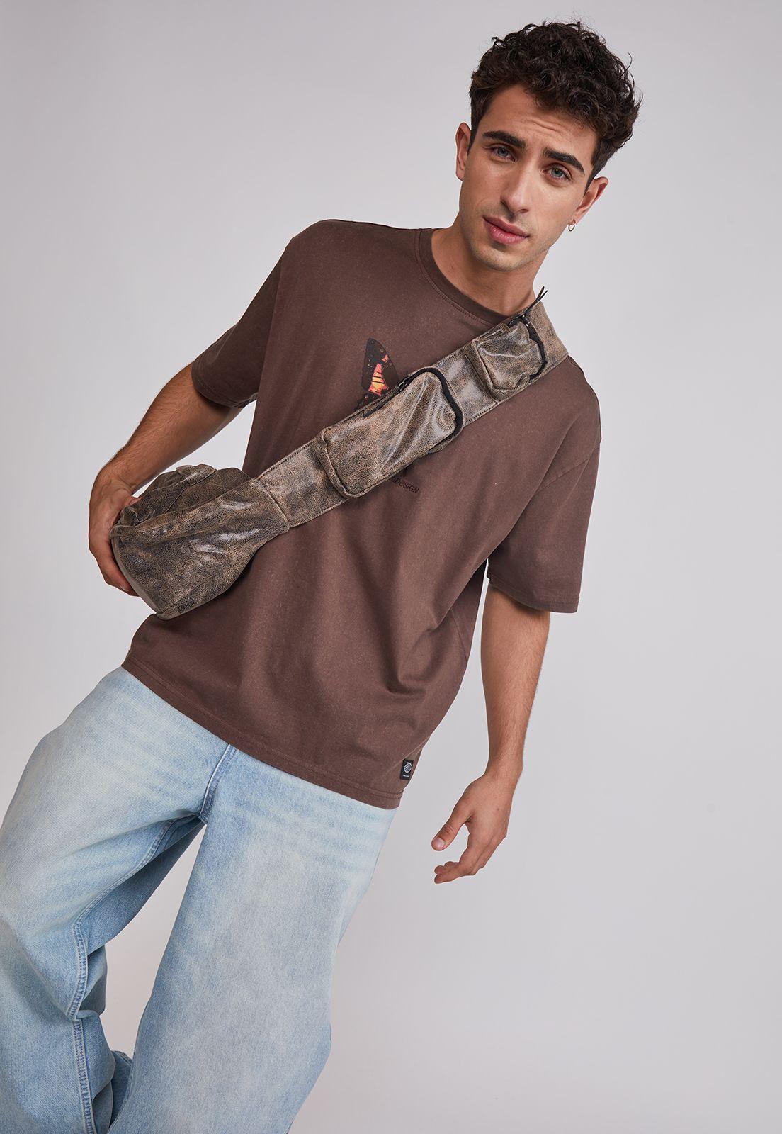 Polera Hombre Relaxed Mariposa Café Sioux-4