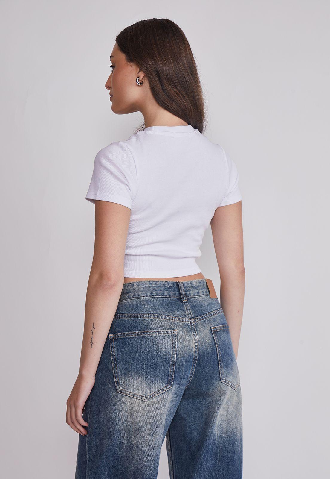 Polera Mujer Bordado Frontal Blanco Sioux-3