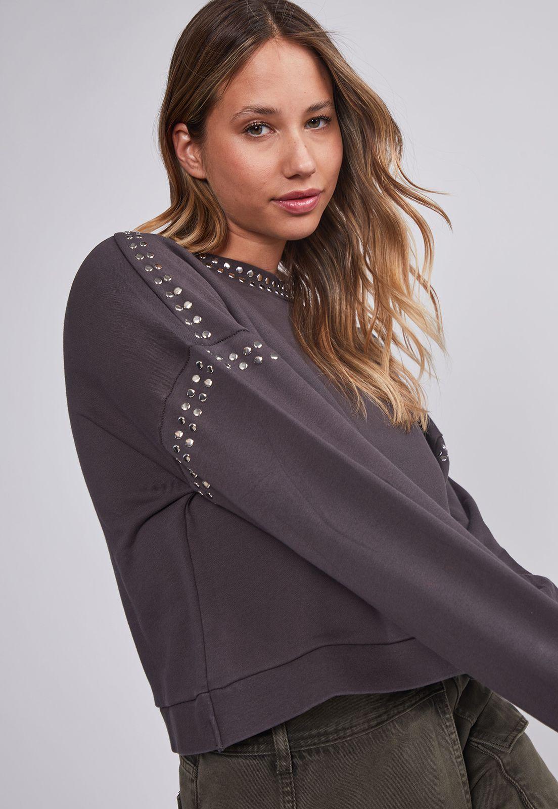 Polerón Mujer Gris Lavado Tachas Sioux-1