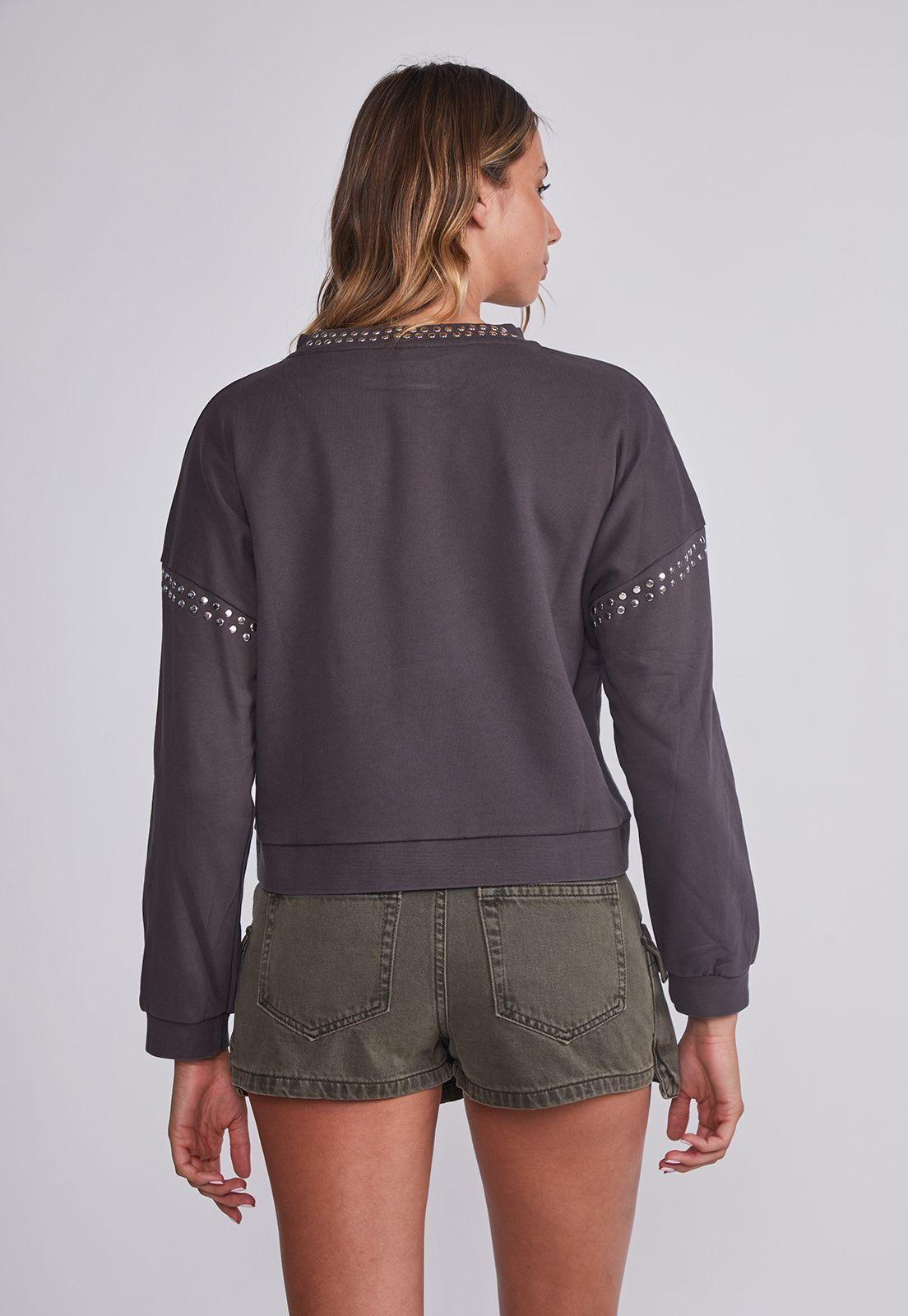 Polerón Mujer Gris Lavado Tachas Sioux-3