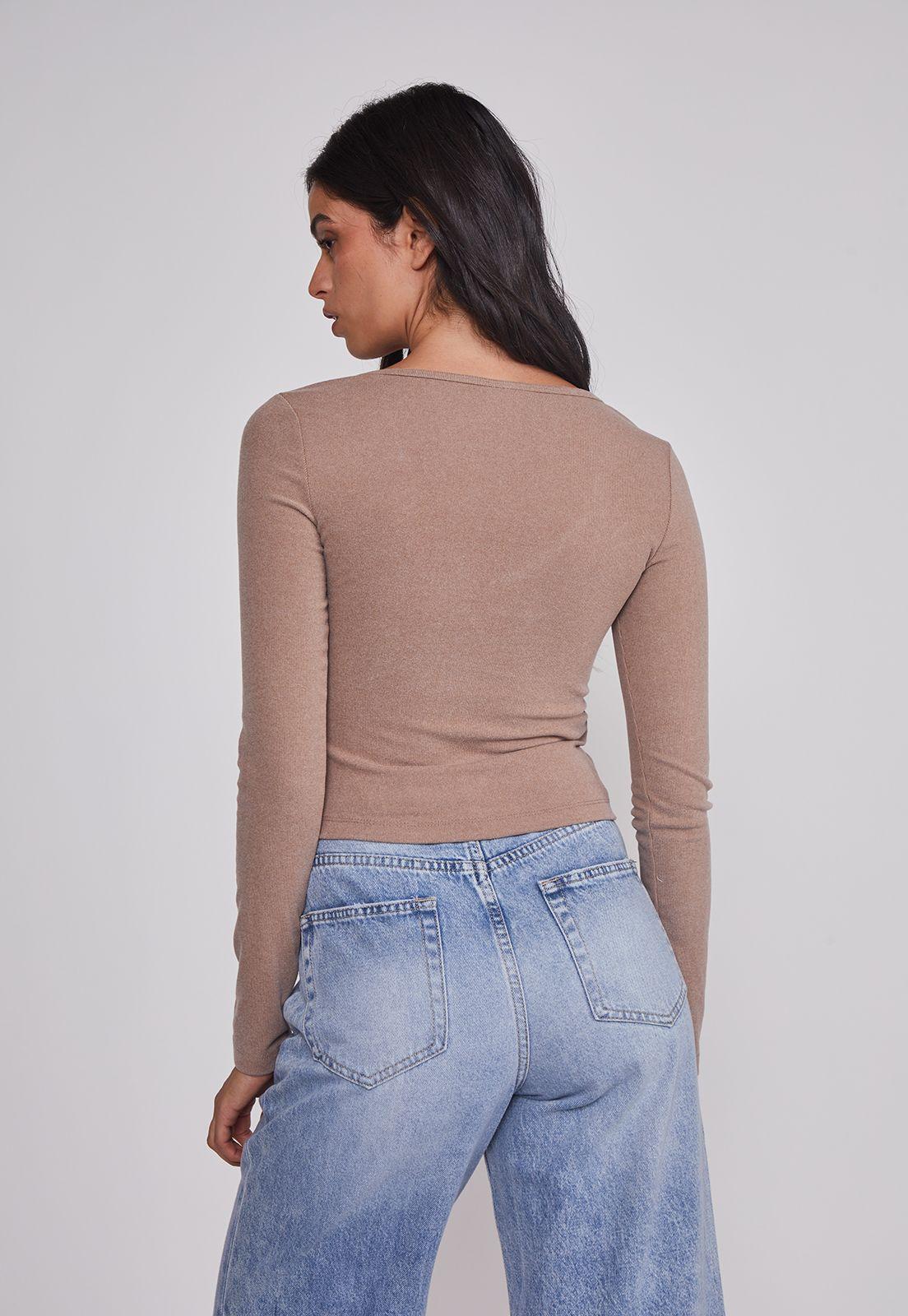 Polera Mujer Soft Cuello V Arena Sioux-1