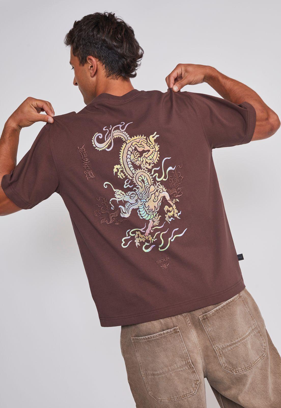 Polera Hombre Dragón Bordado Café Sioux-4