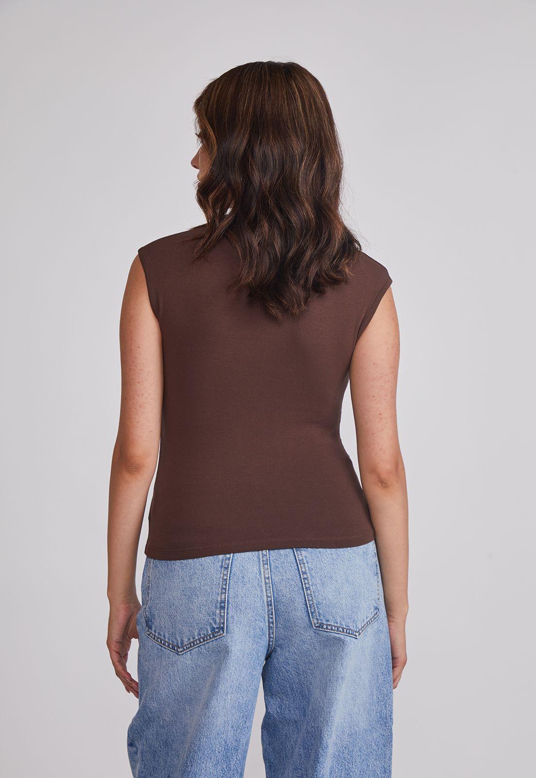 Polera Mujer Drapeada Color Café Sioux-2