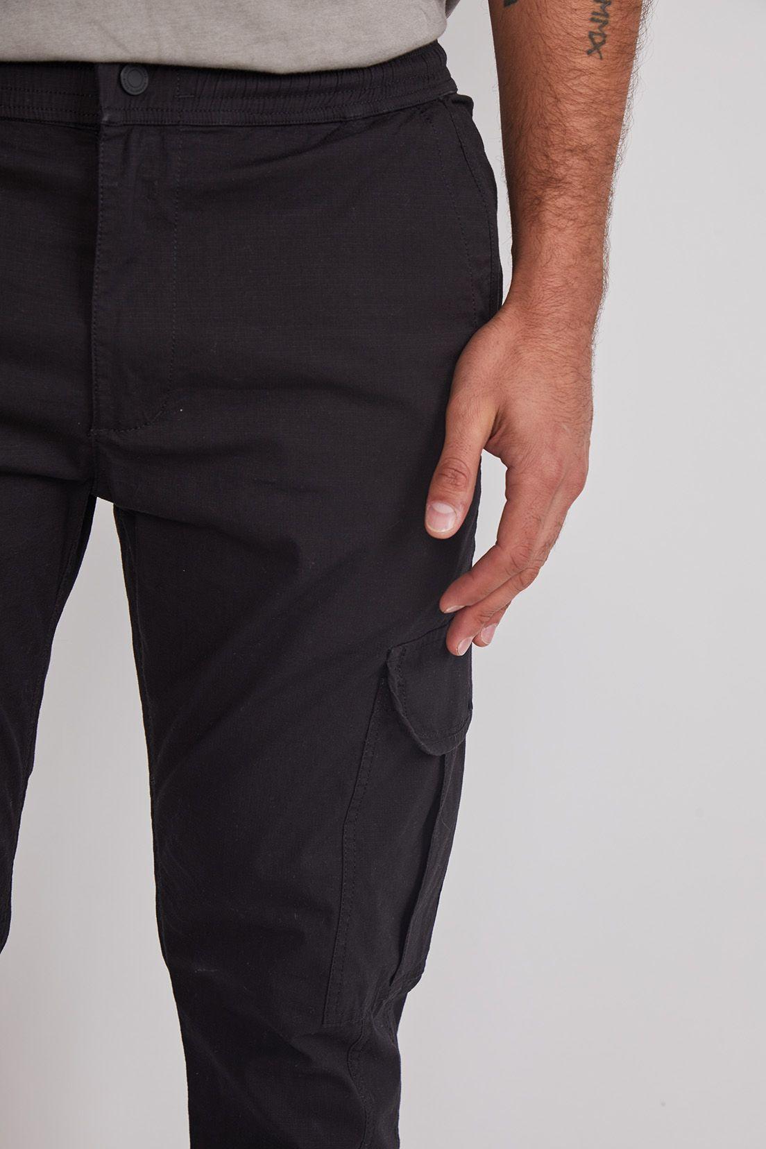 Pantalón Hombre Jogger Cargo Negro Sioux-1