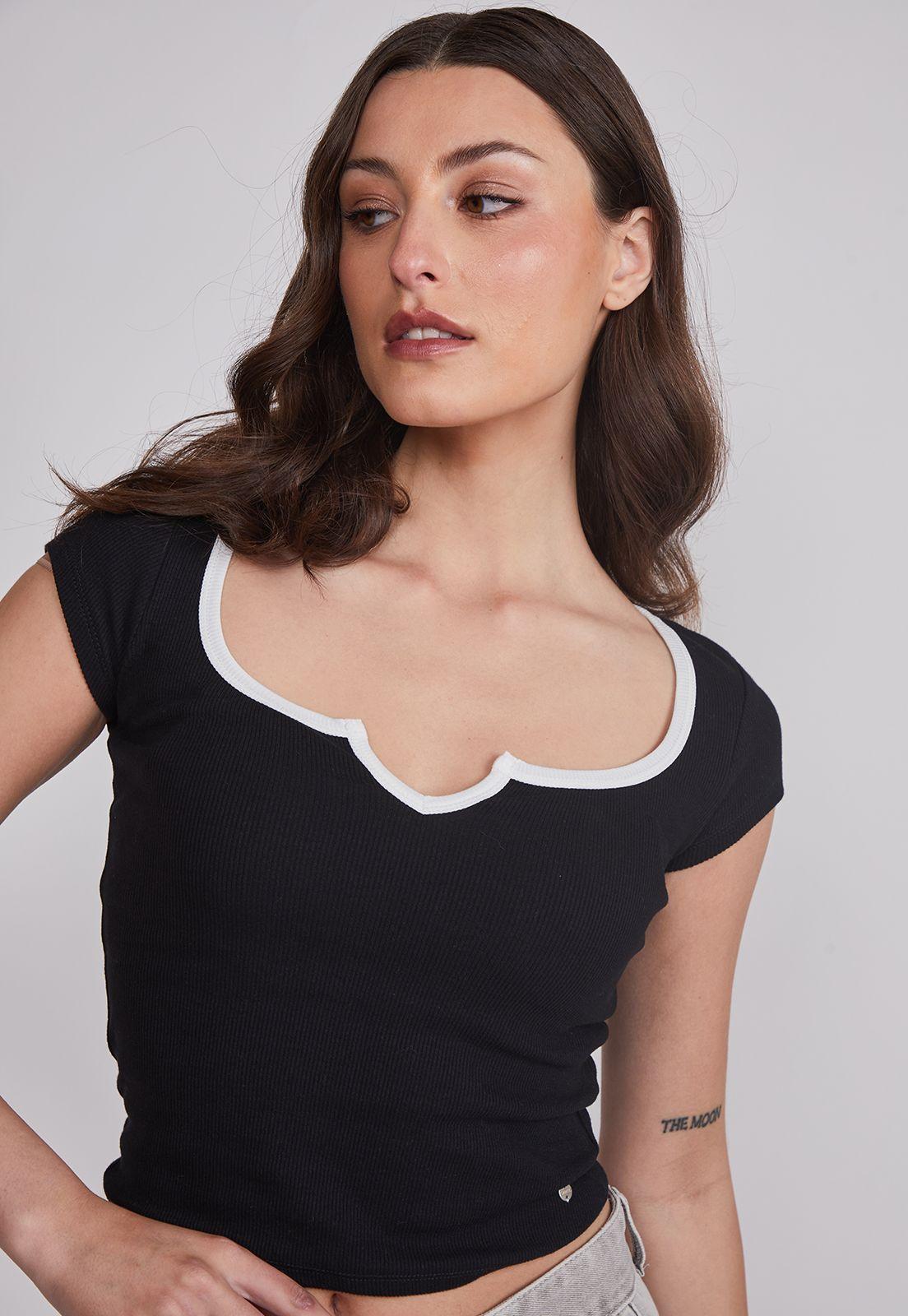 Polera Mujer Escote Contraste Negro Sioux-2