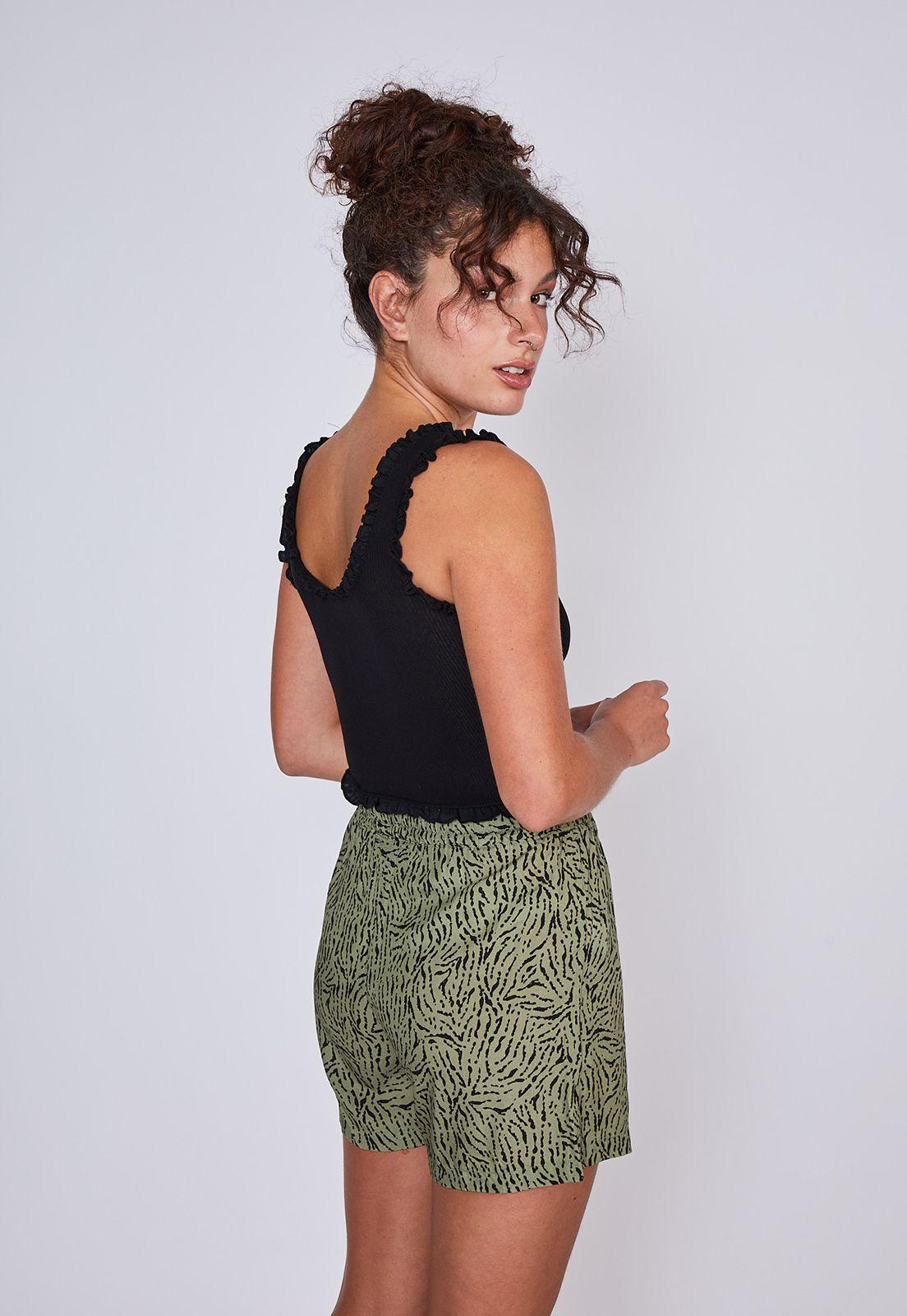 Polera Mujer Vuevlos Negro Sioux-2