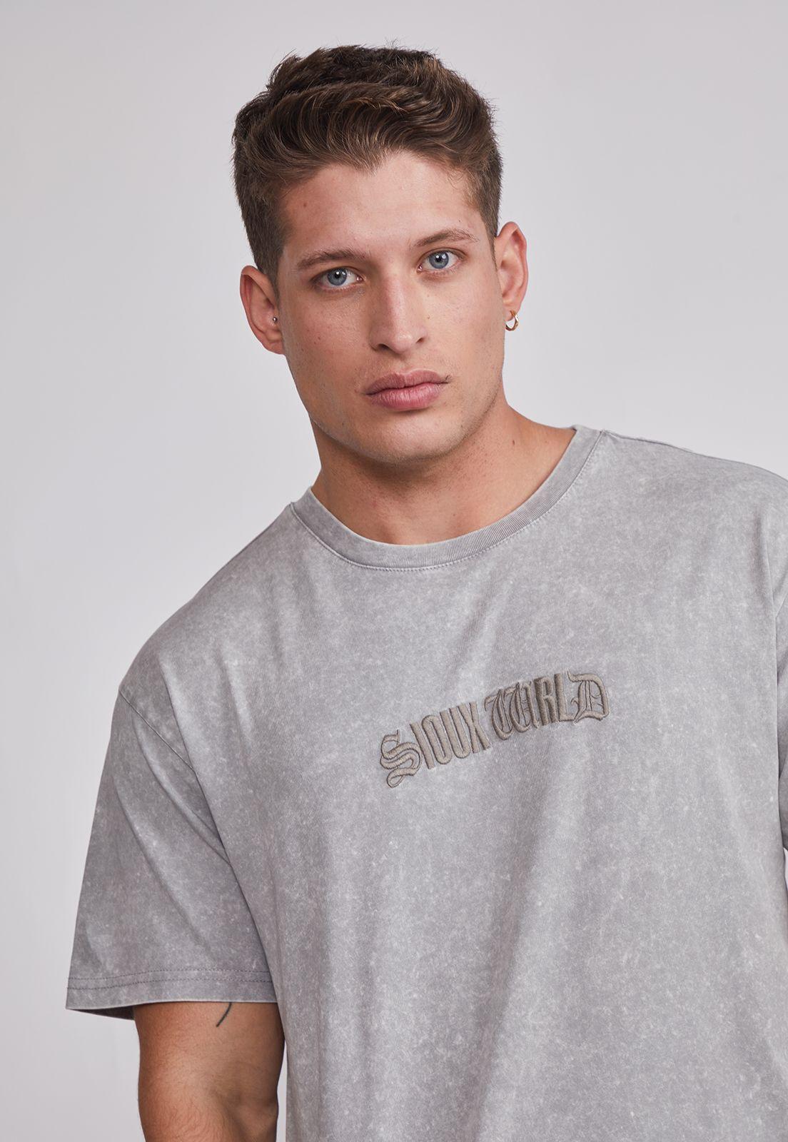 Polera Hombre Lavada Bordado Gris Sioux-2
