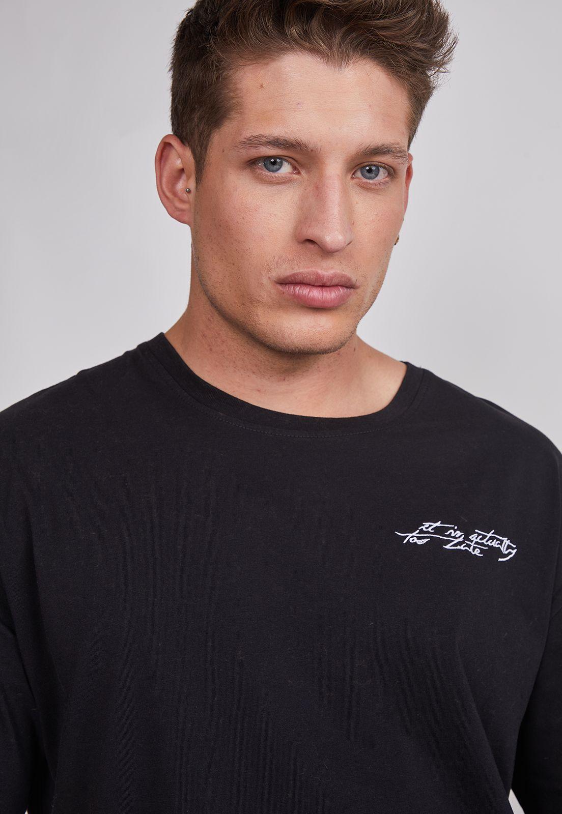 Polera Hombre Boxy Bordado Negro Sioux-2