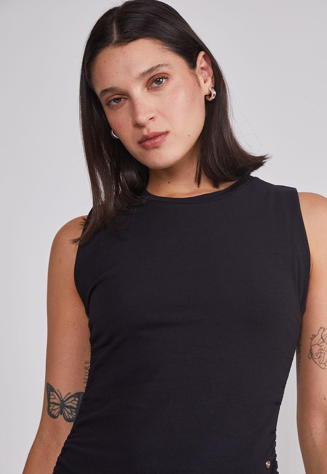 Peto Mujer Recogido Costados Negro Sioux-2