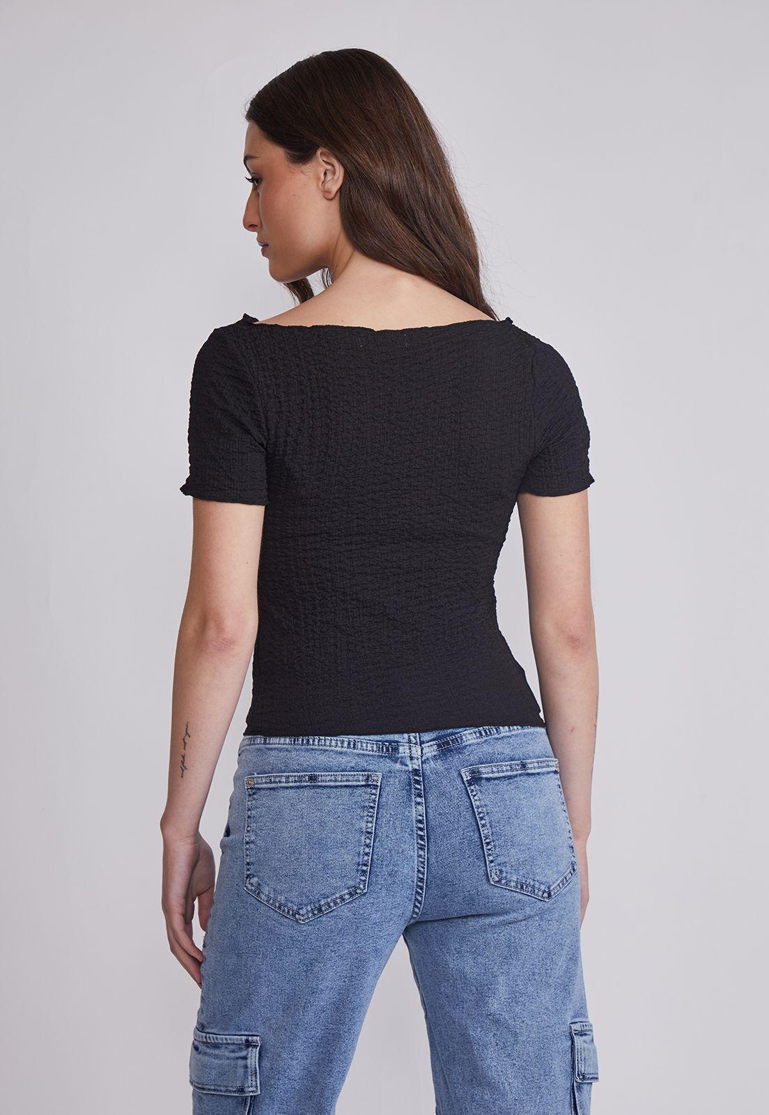 Polera Mujer Texturada Rulet Negro Sioux-3