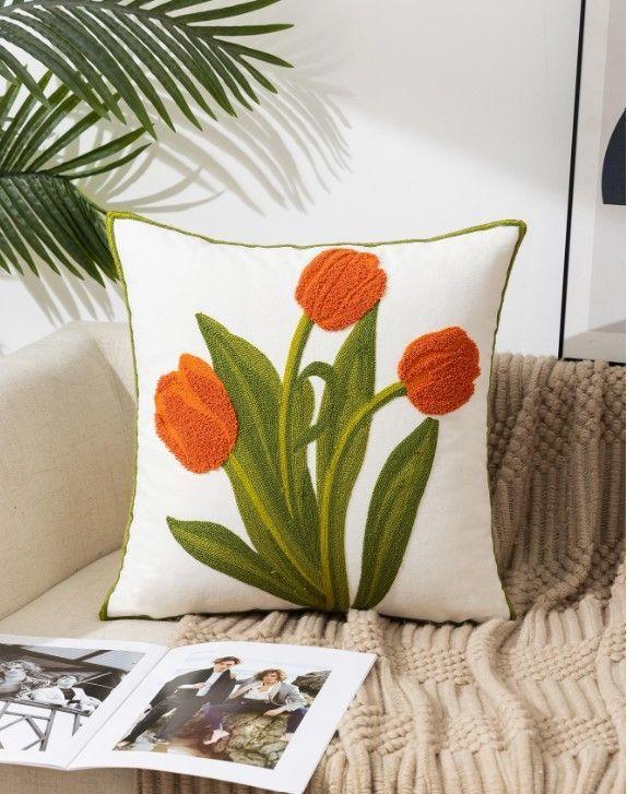 Funda de cojín bordada tulipán naranja-1