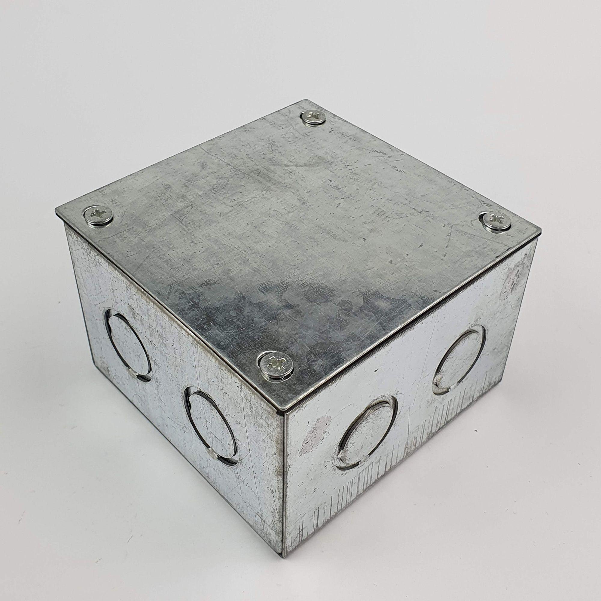 CAJA ESTANCA METALICA EMT  100 X 100 X 65-0