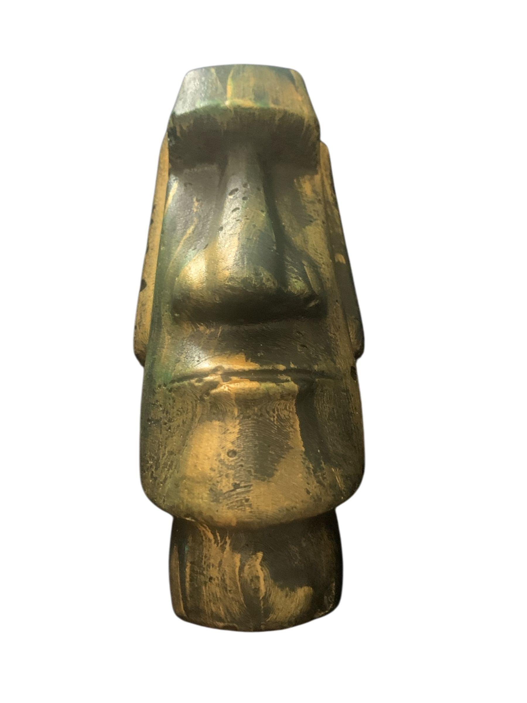 Adorno moái estatua de 15 cm de alto, cemento y acrílico -0