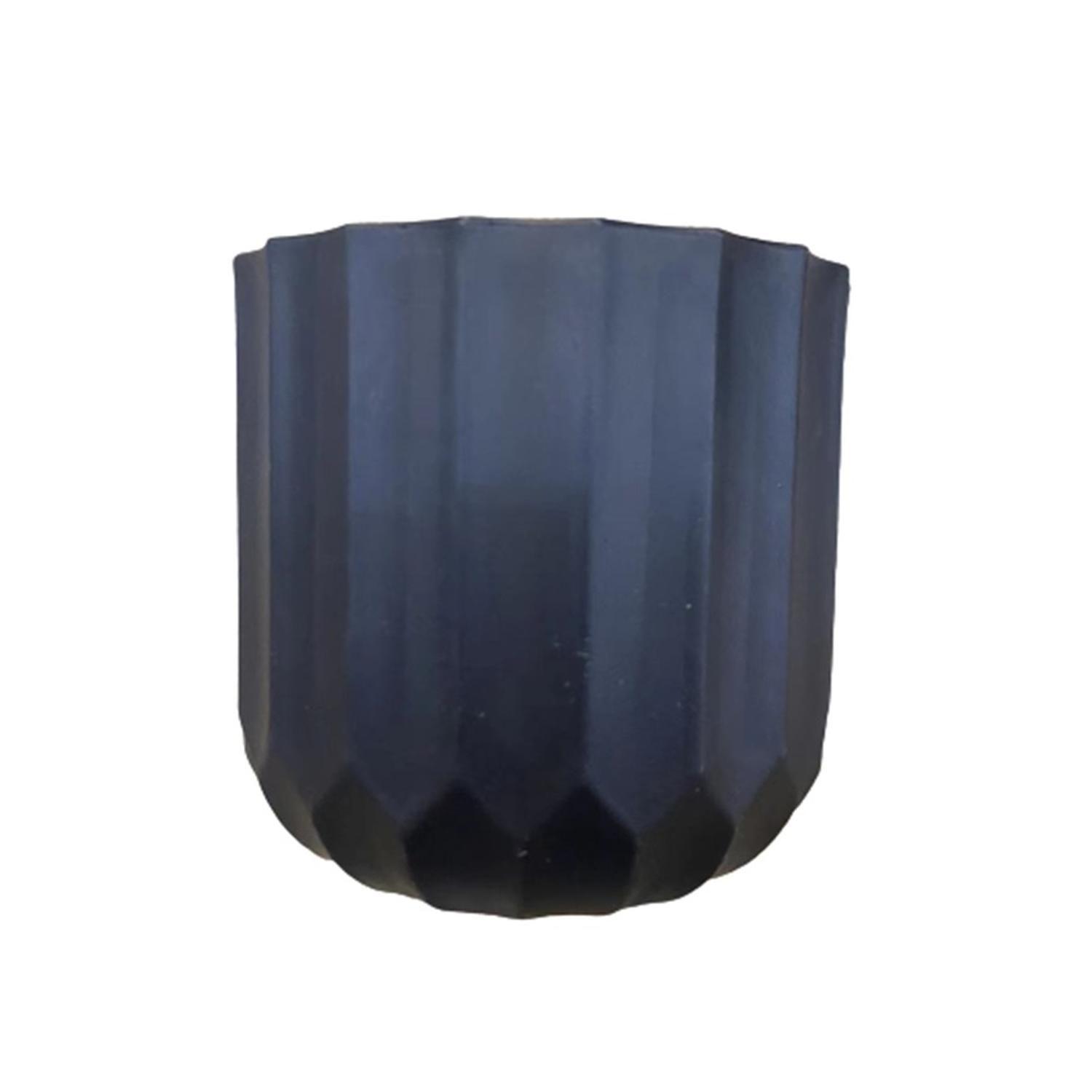 Macetero Plastico Negro. Medidas: D17,7 x Alt 16,2cm-0