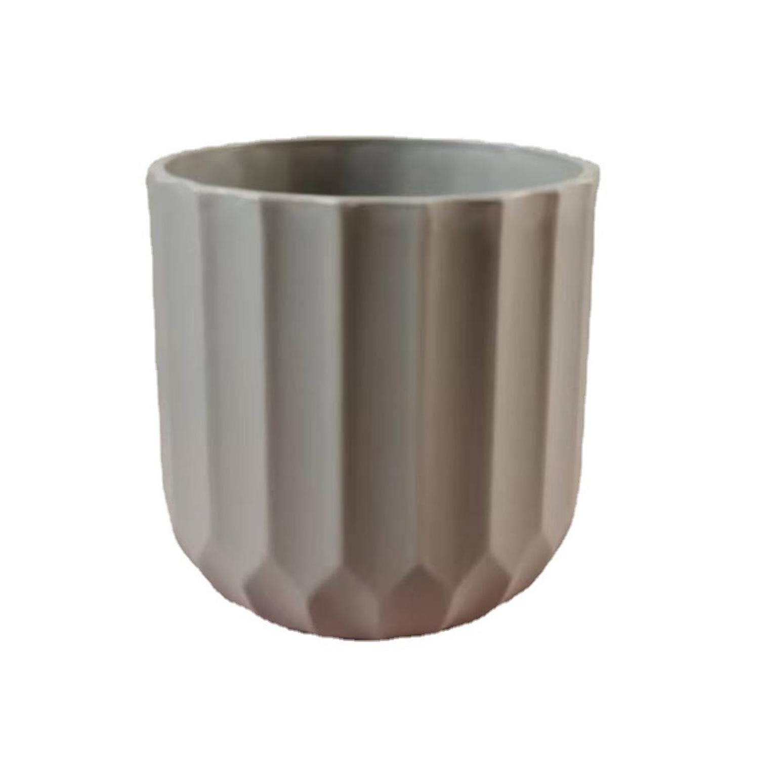 Macetero Plastico. Medidas: D14,7 x Alt 13,5cm. Color Gris-0