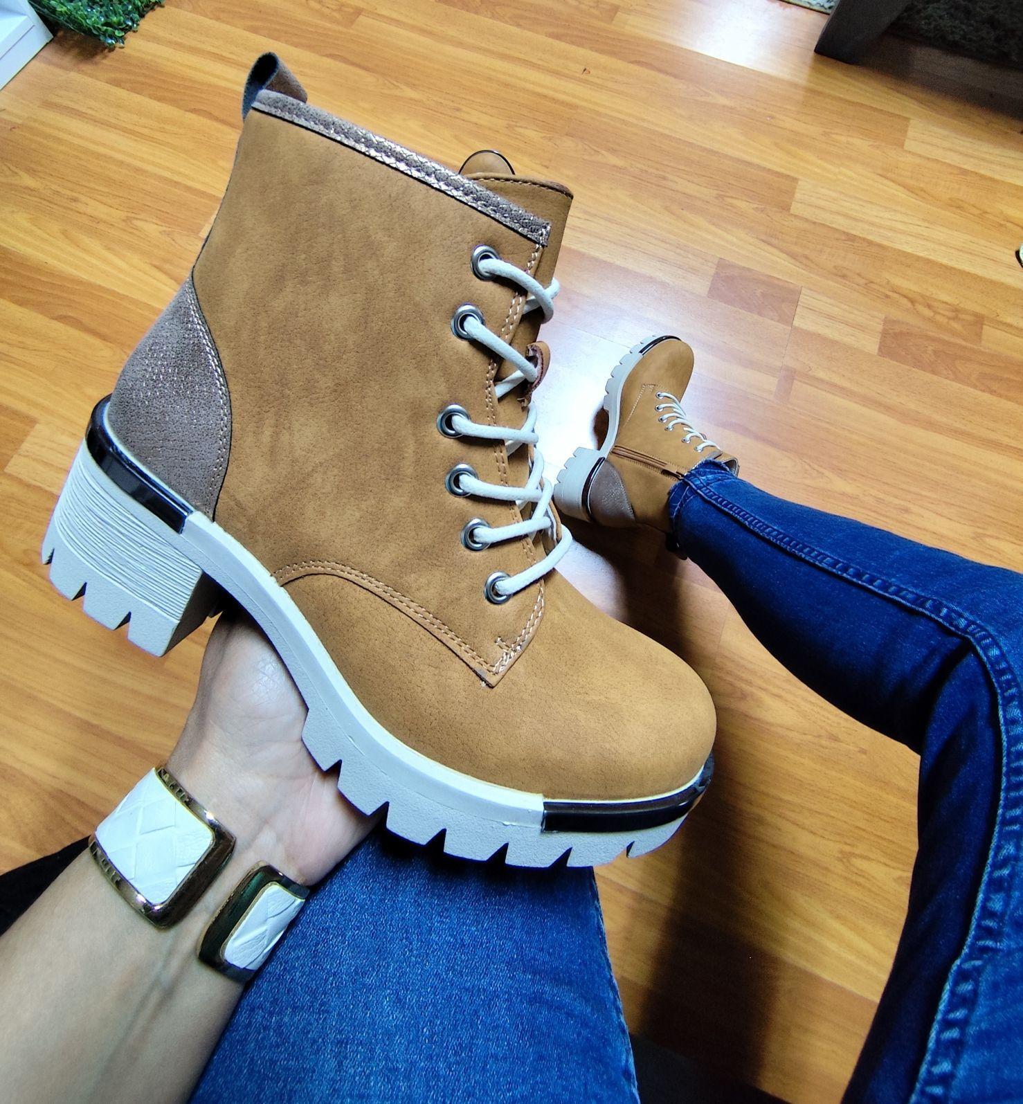 Botín Para Dama en Gamuza ecocuero M469-1