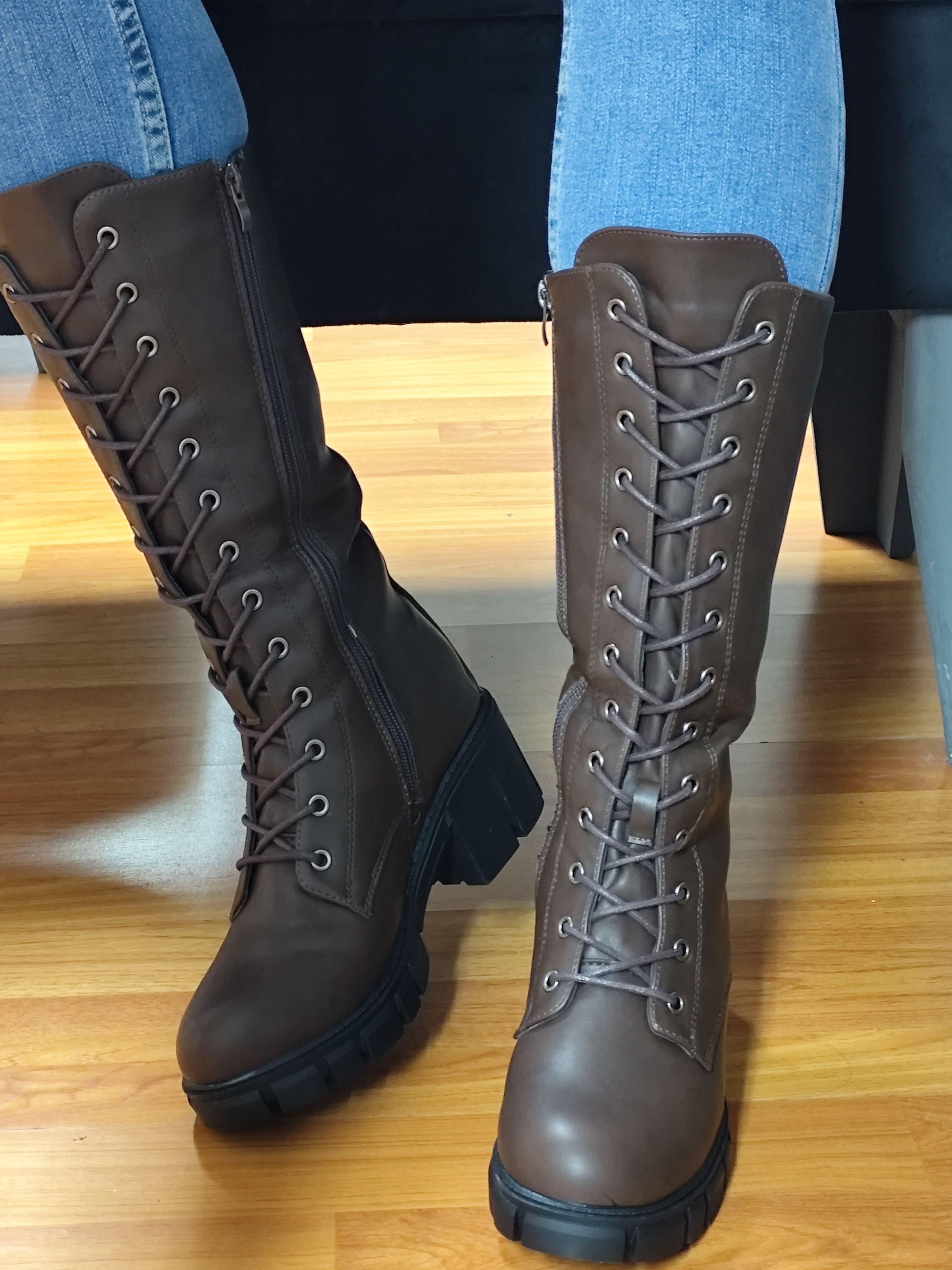 Bota Mujer con Plataforma M489-3