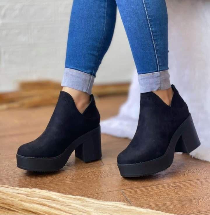 Botin Negro Mujer  M384-1