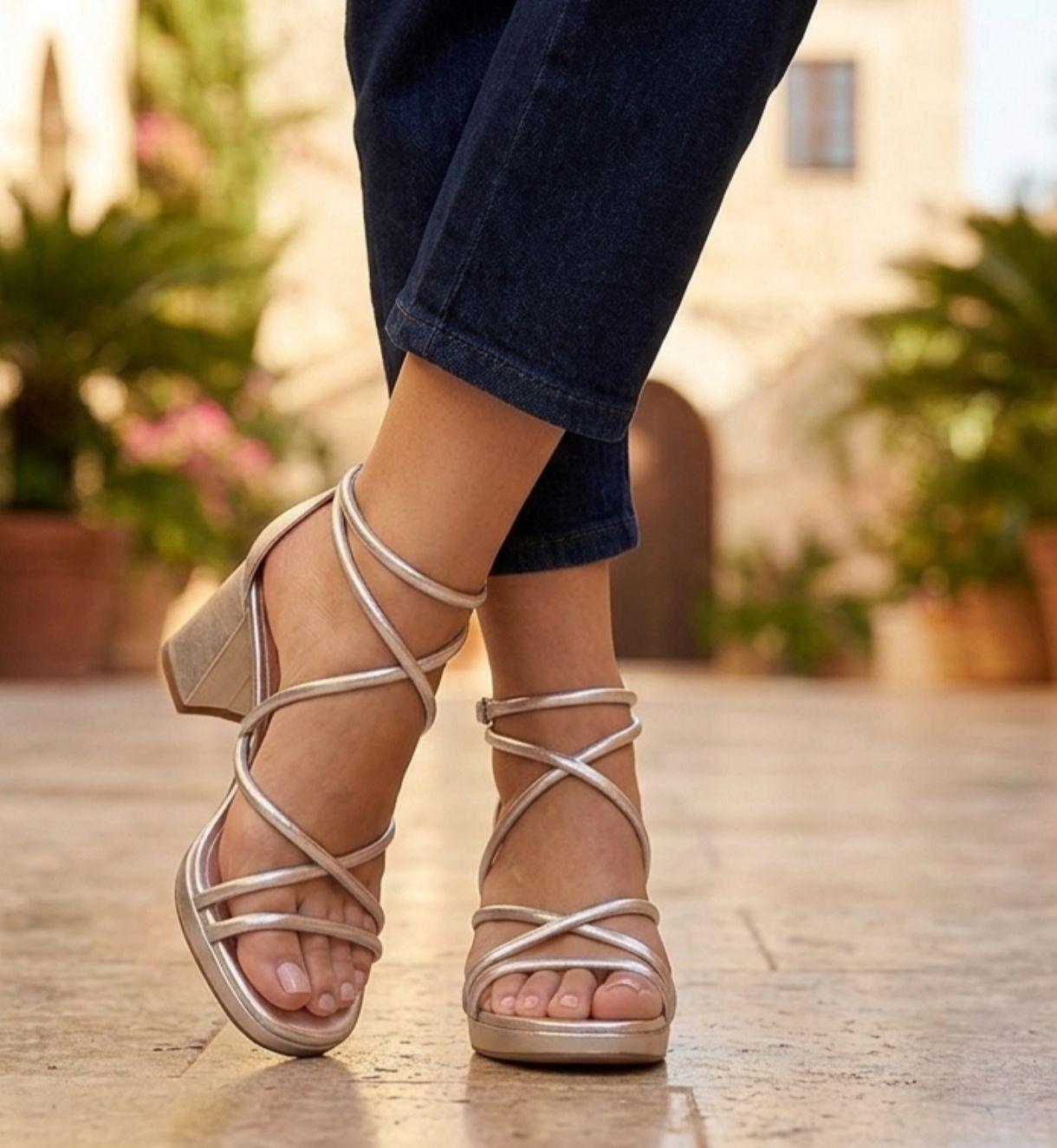 Sandalias Plateadas  Mujer  Taco Medio M687-1